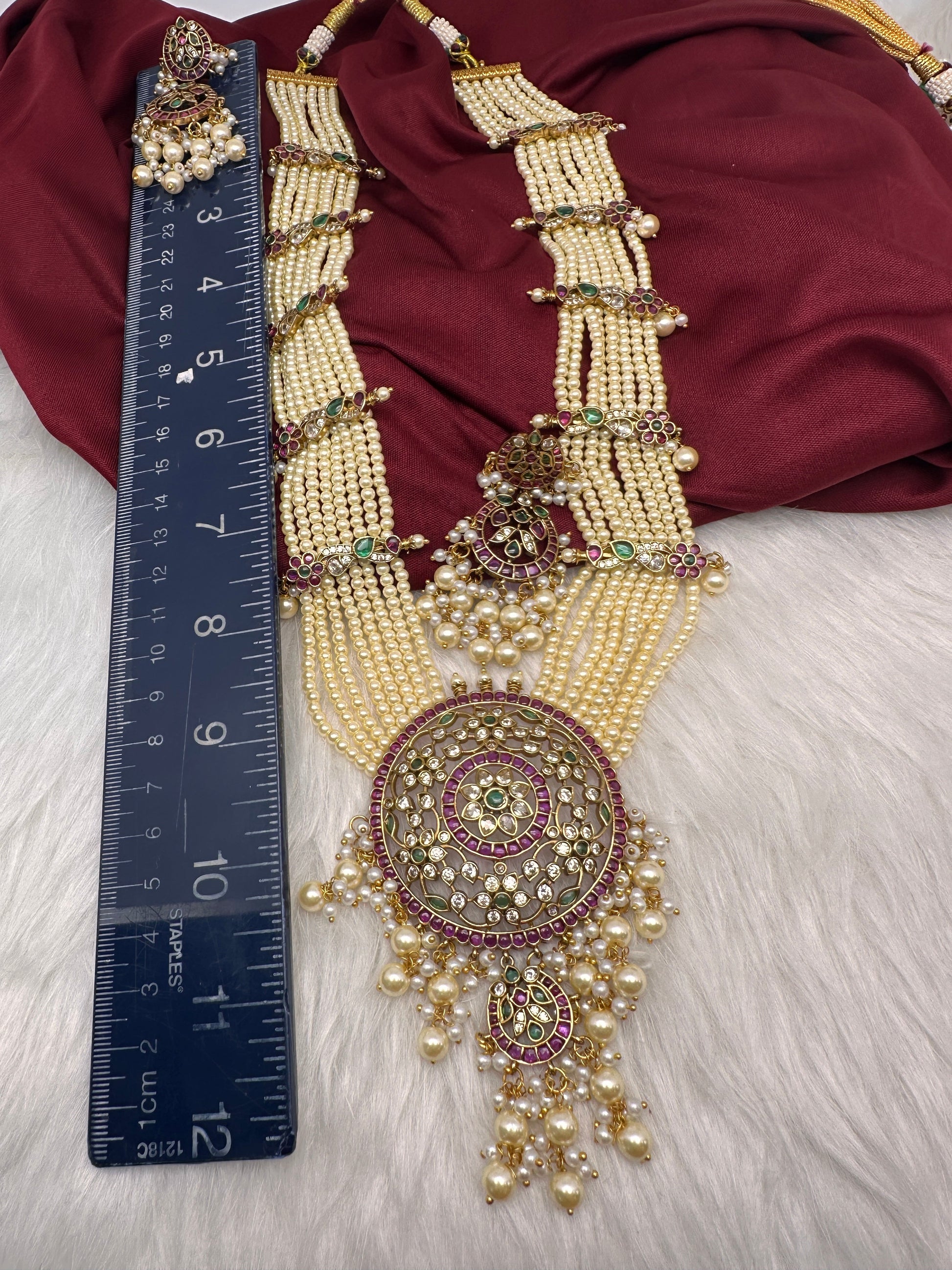Kempu Beads Mayura Haar Color Stone Necklace - Pearl