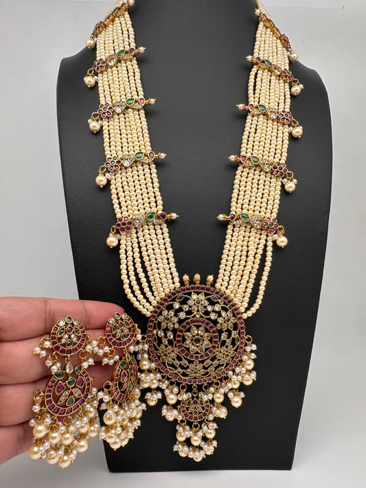 Kempu Beads Mayura Haar Color Stone Necklace - Pearl