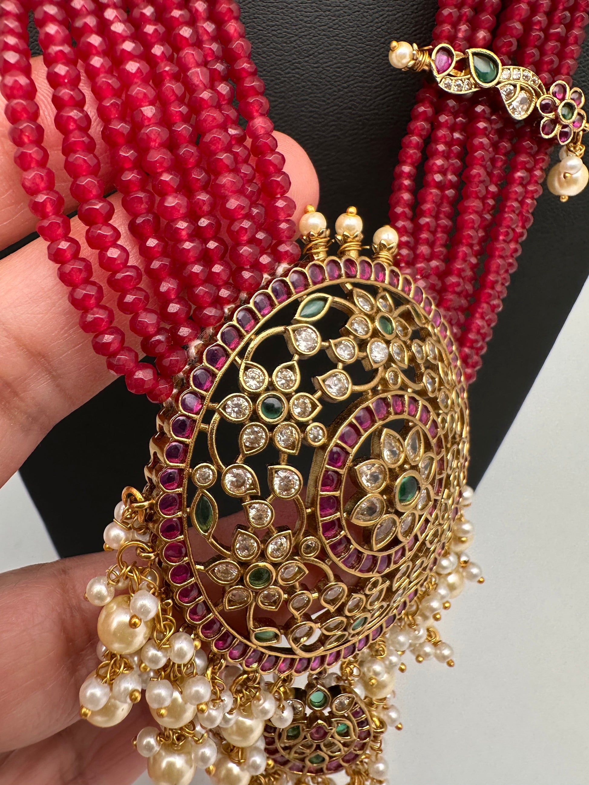 Kempu Beads Mayura Haar Color Stone Necklace - Red