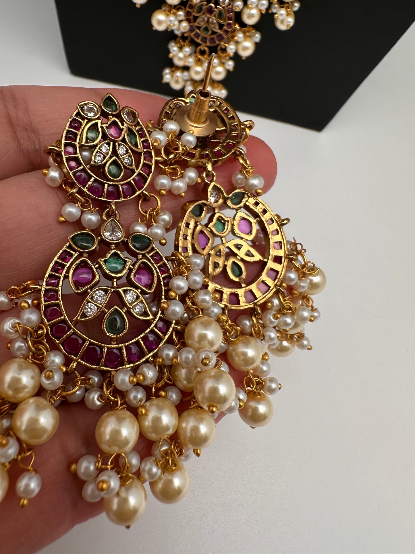 Kempu Beads Mayura Haar Color Stone Necklace - Red