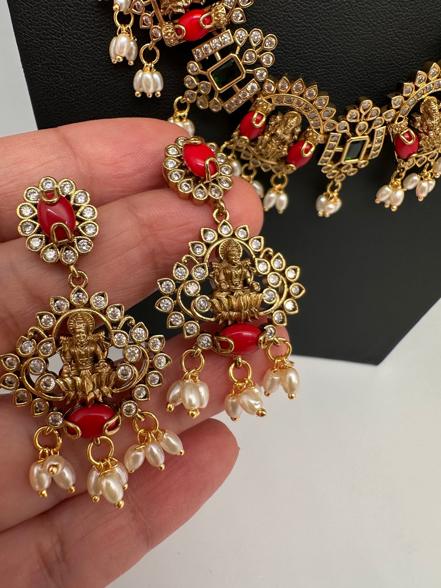 Goddess Lakshmi Rice Pearls Coral Emerald Matte Guttapusalu Necklace
