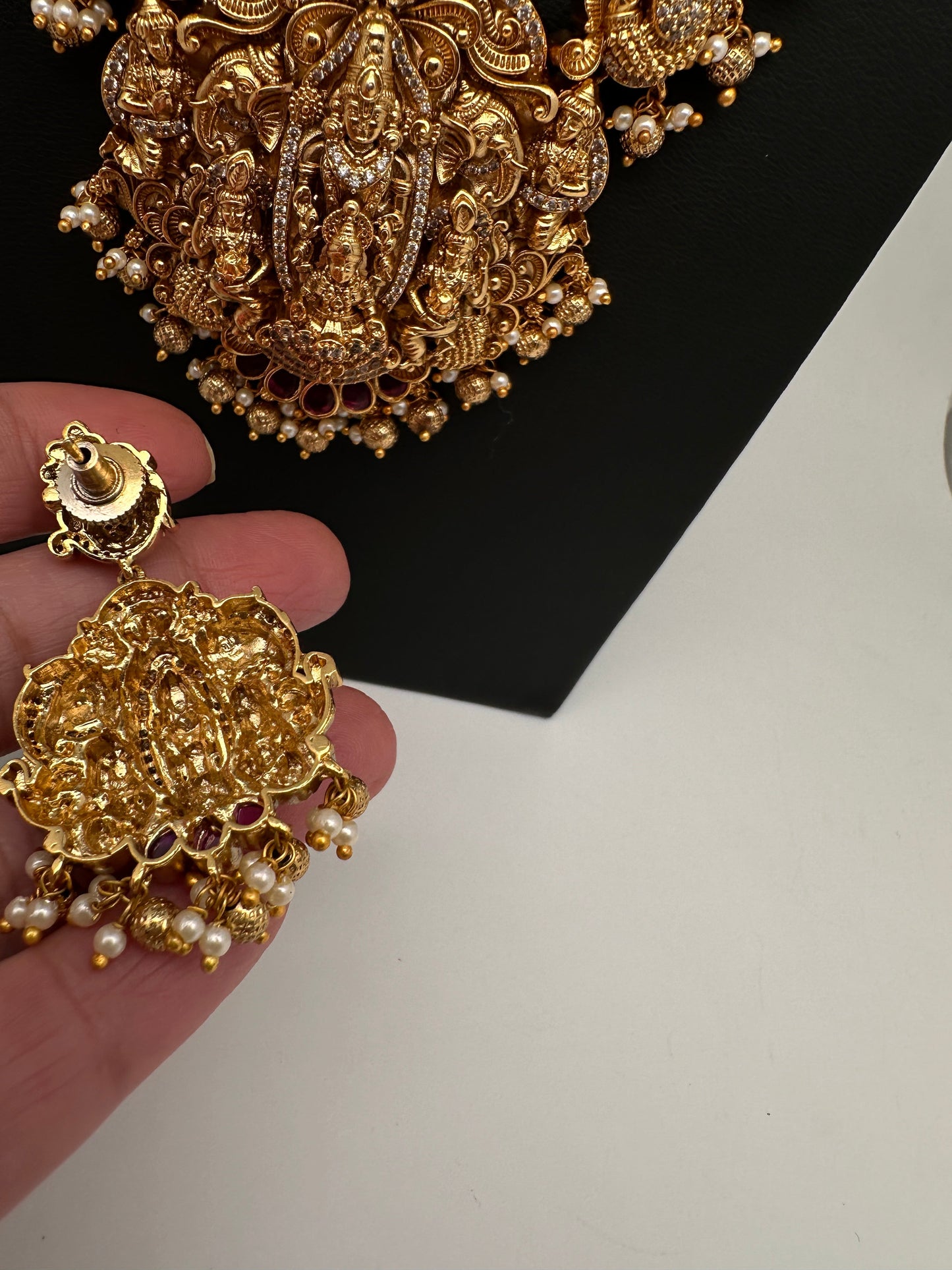 Balaji LakshmiJi  Matte Potta Stones Long Necklace
