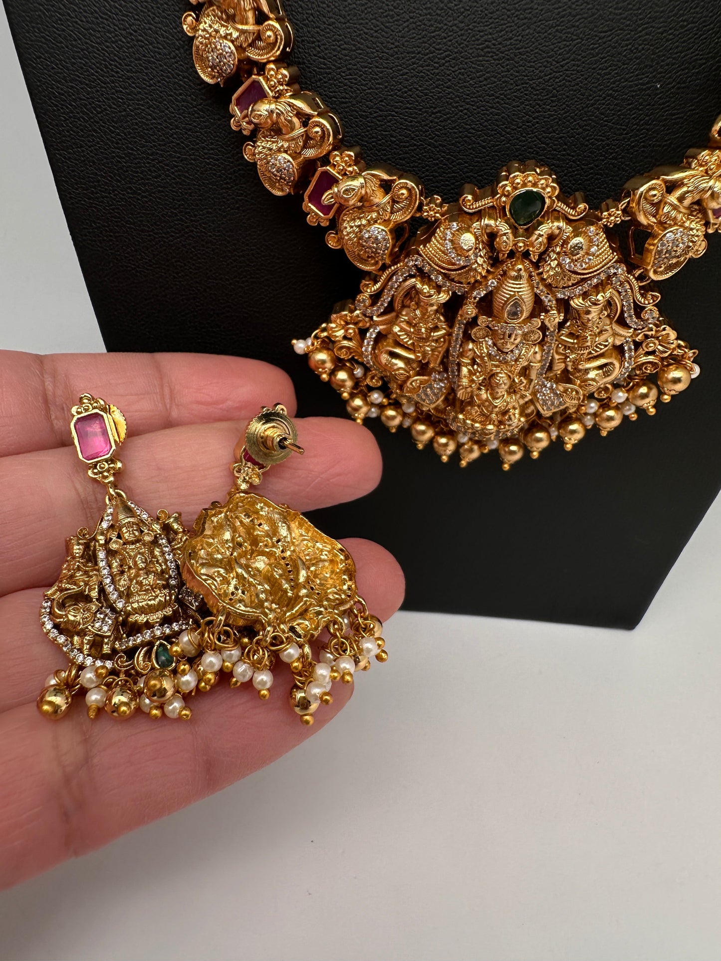 Kempu Lord Balaji Lakshmi Ji Long Matte Necklace