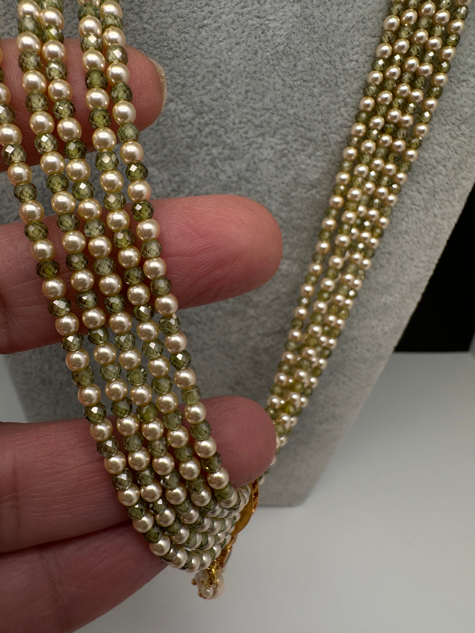 Kemp Pendent CZ Pearls Beads Mala Necklace - OliveGreen