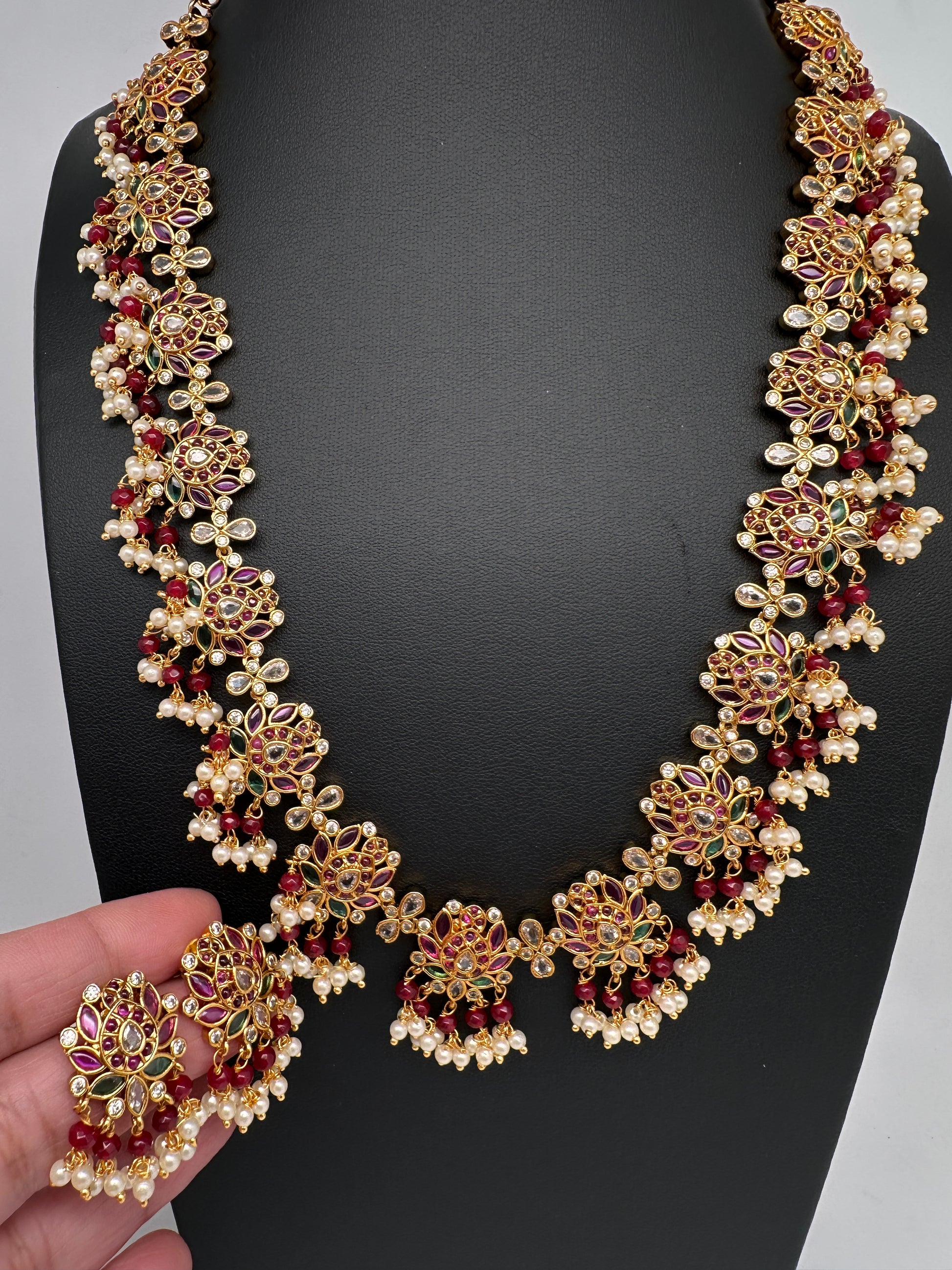 Kempu Lotus Color Long Necklace - Red