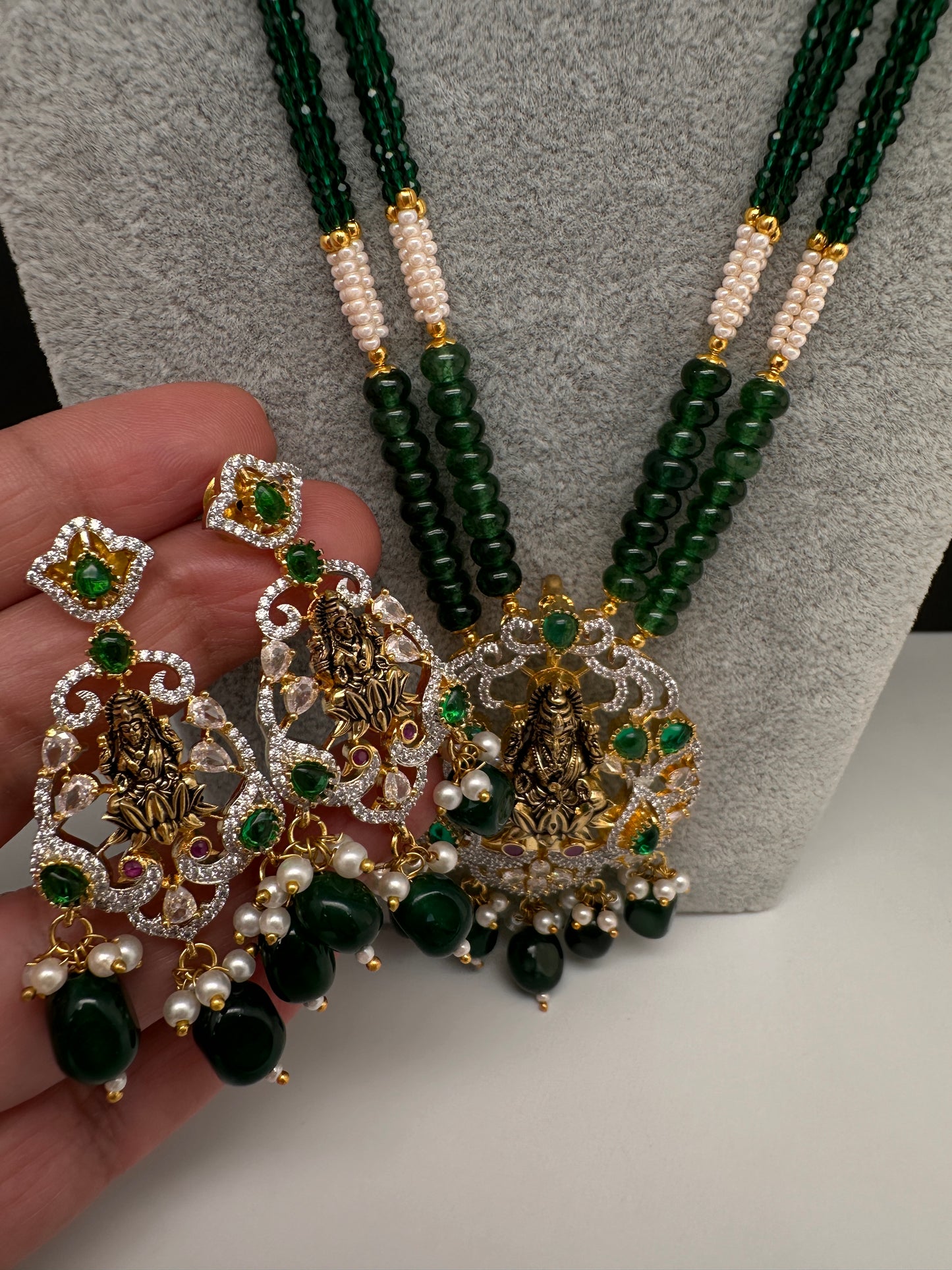 Goddess Lakshmi Beads Long Color Stone Necklace - Green