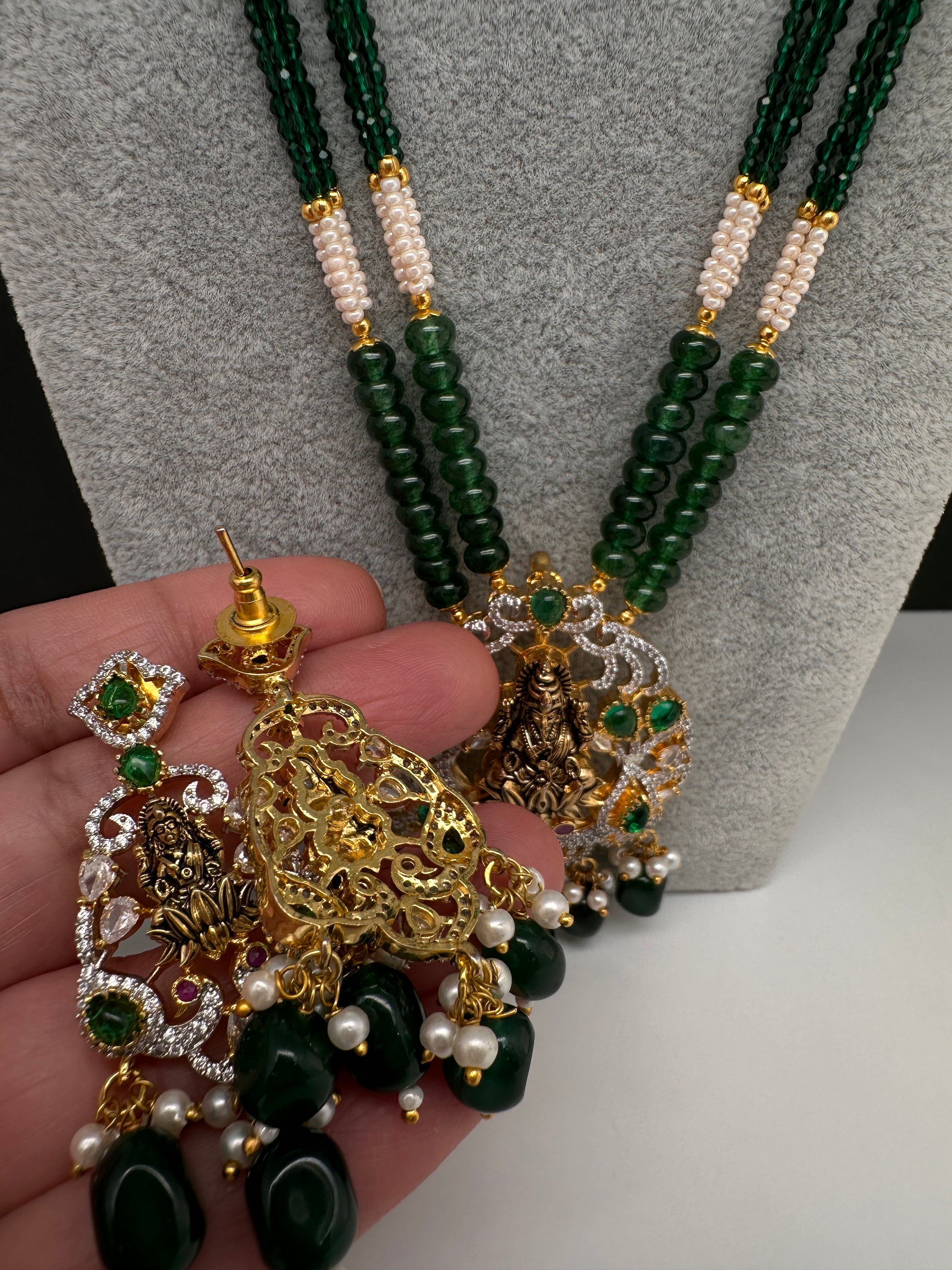 Goddess Lakshmi Beads Long Color Stone Necklace - Green