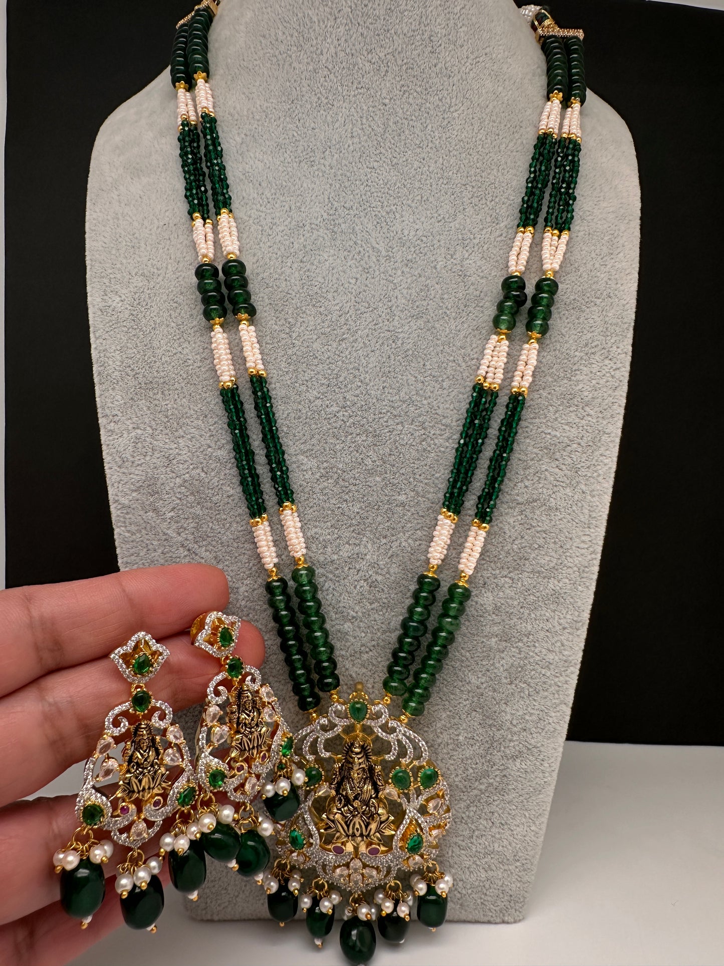 Goddess Lakshmi Beads Long Color Stone Necklace - Green