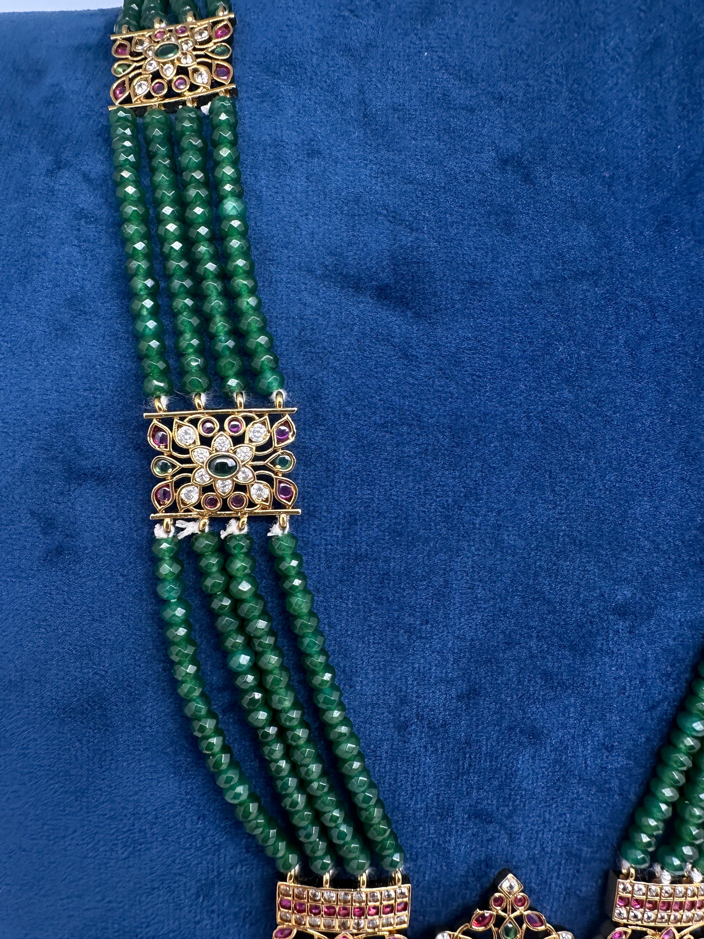Kemp Beads Long Rani Haar Color Stone Necklace - Green
