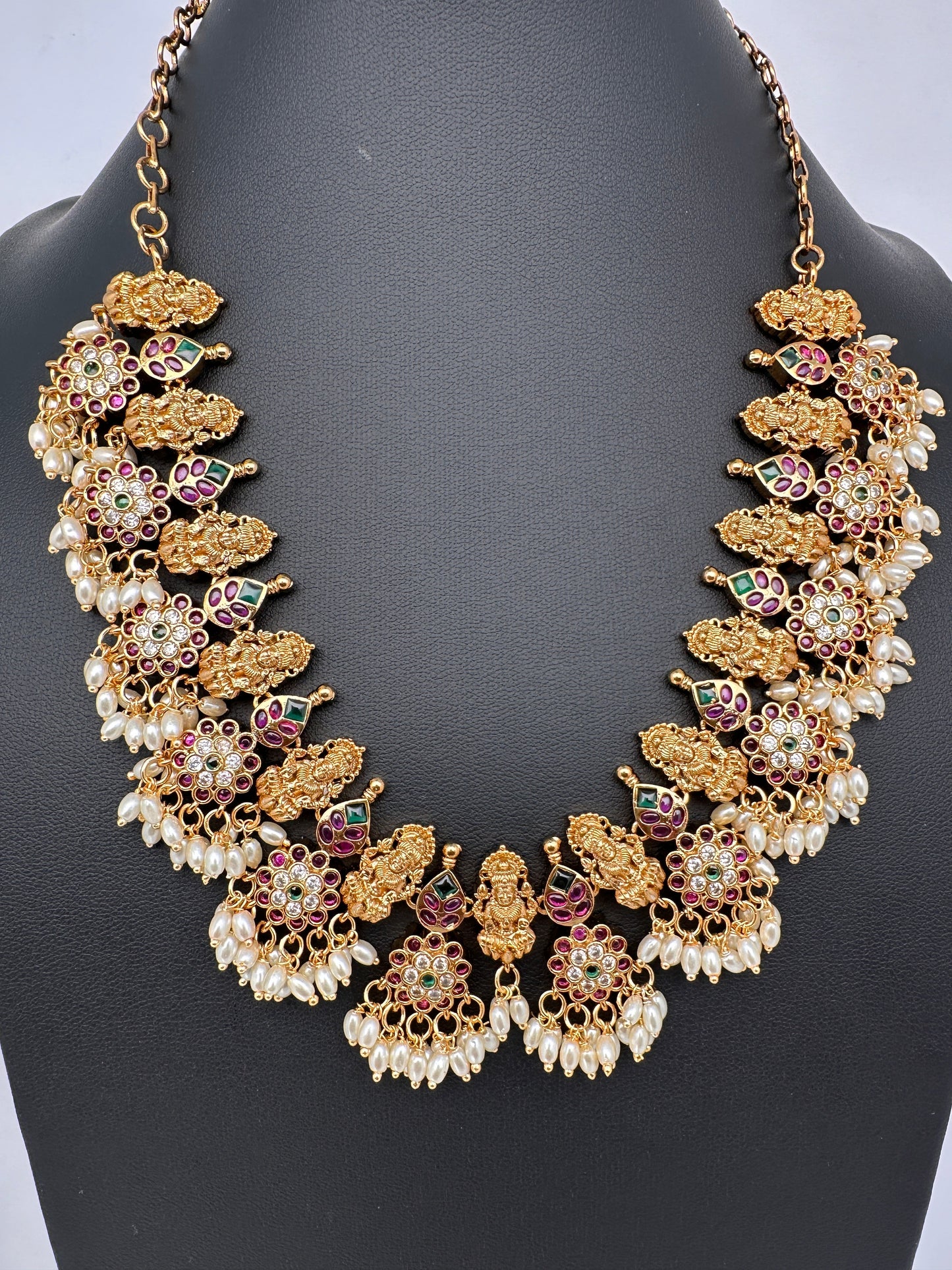 Goddess Lakshmi Rice Pearls Short Guttapusalu Necklace
