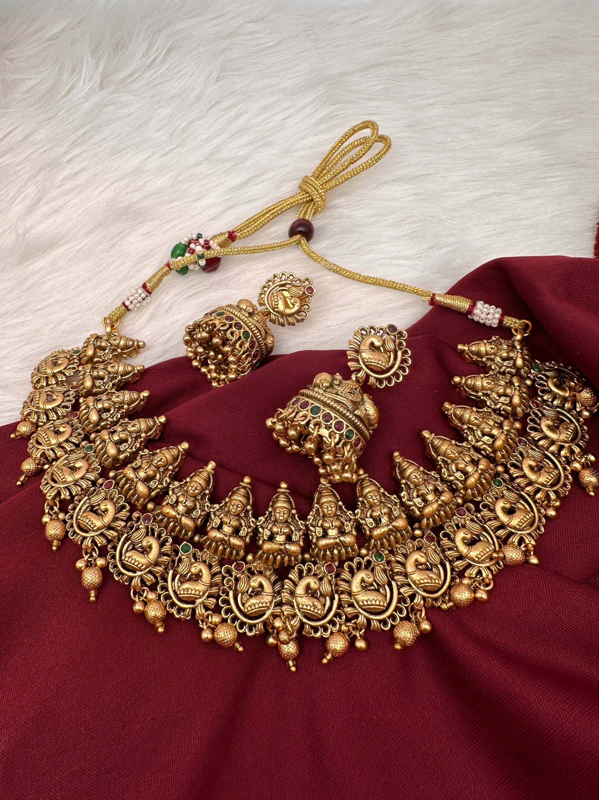 Goddess Lakshmi Peacock Pattern Neckline Necklace