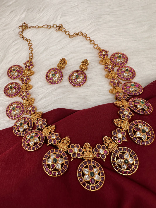 Goddess Lakshmi Bottu Mala Kempu Short Necklace