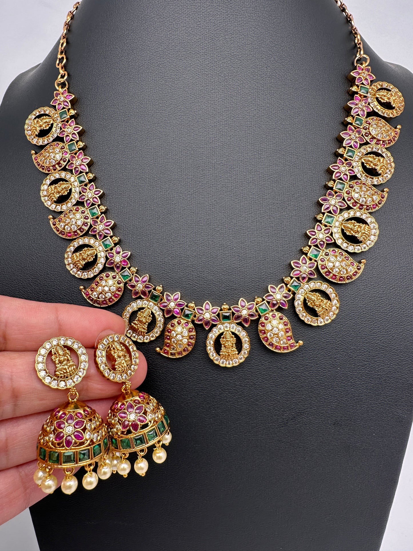 Kempu Mango Pattern Goddess Lakshmi Neckline Necklace with Jhumkis