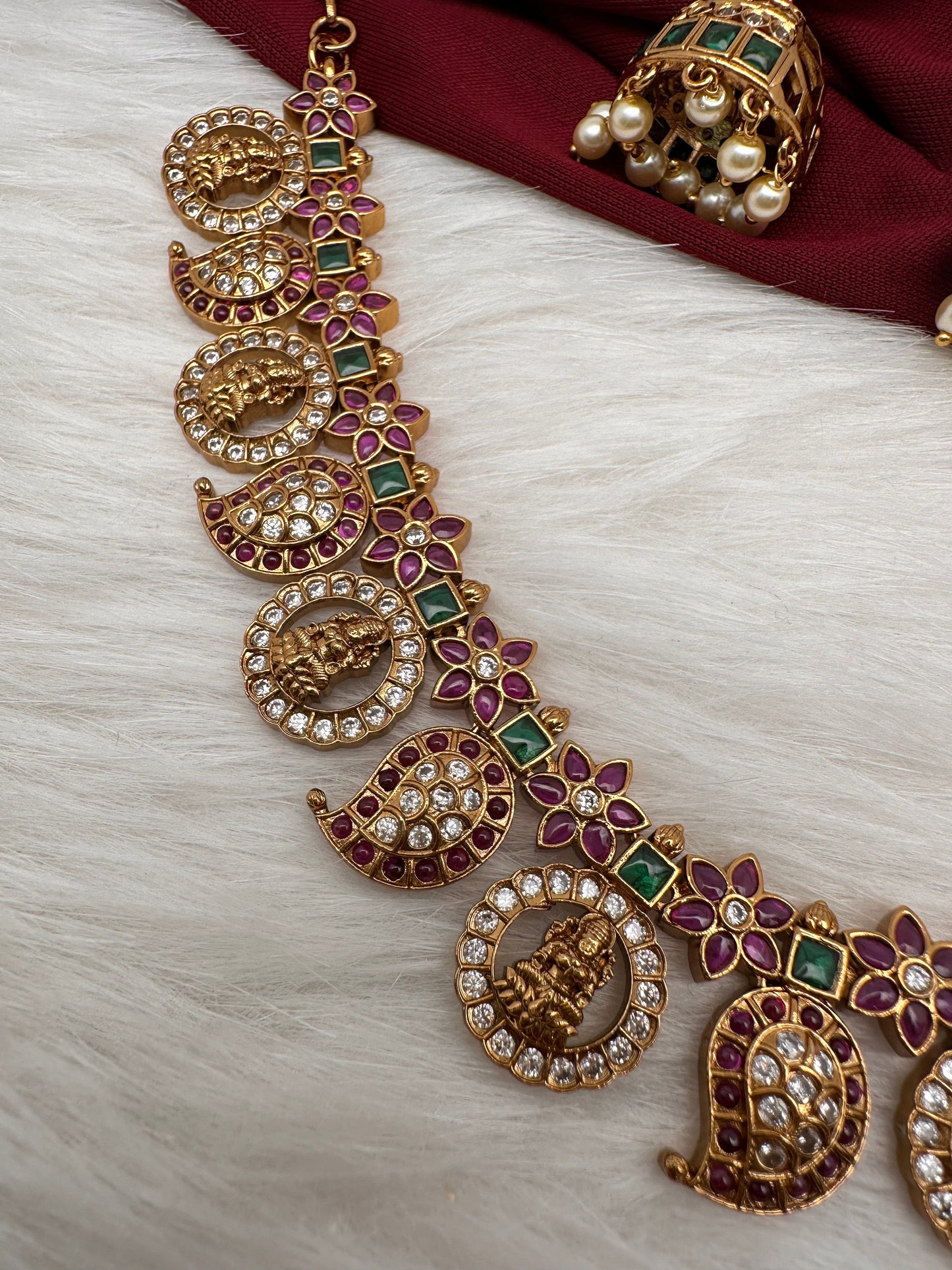 Kempu Mango Pattern Goddess Lakshmi Neckline Necklace with Jhumkis