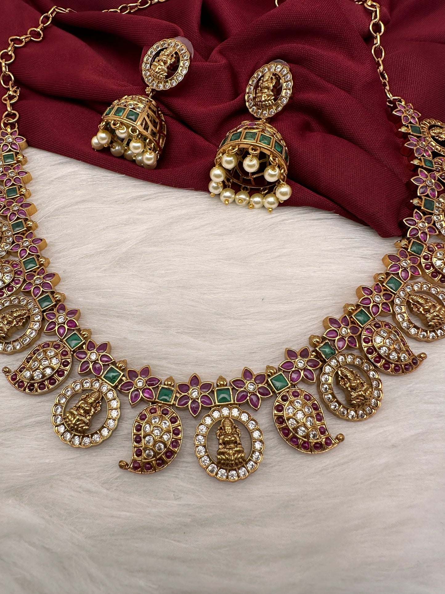 Kempu Mango Pattern Goddess Lakshmi Neckline Necklace with Jhumkis
