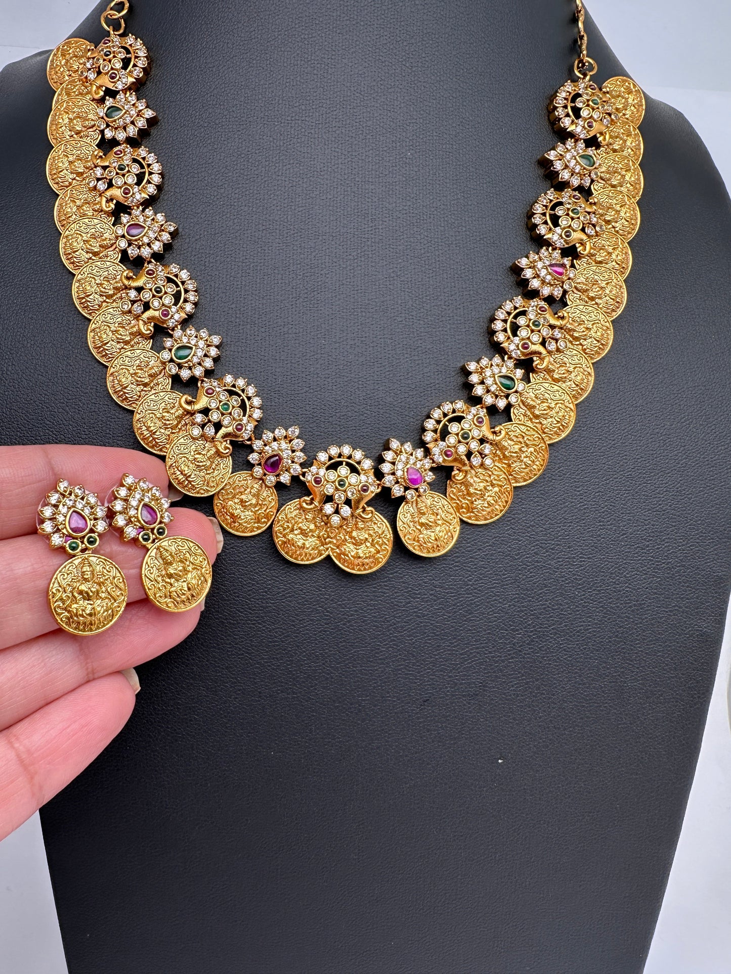 Goddess Lakshmi Multi Stones Red beads Short Guttapusalu Necklace