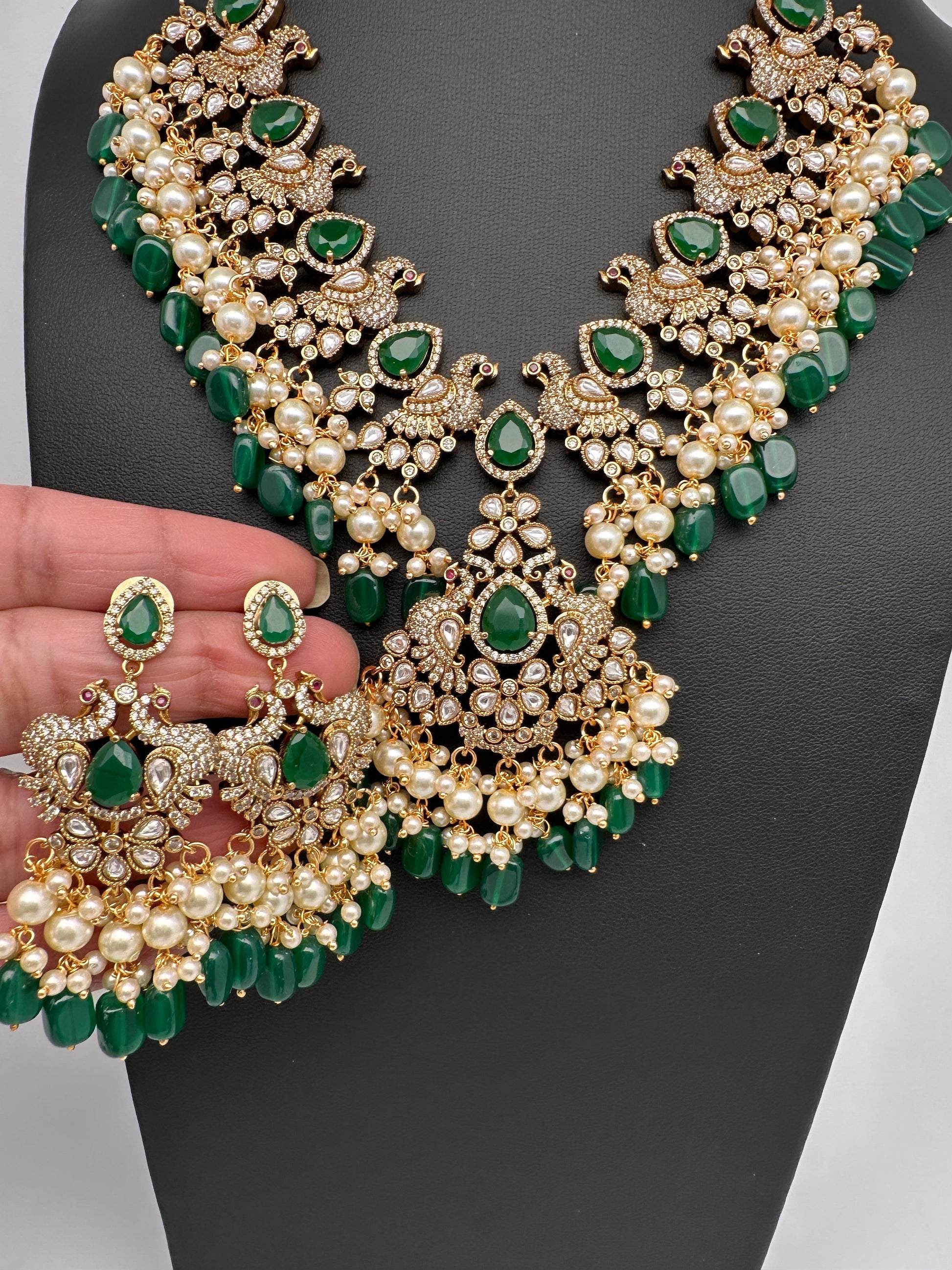 Peacock Color Stone Guttapusalu Short Necklace - Green