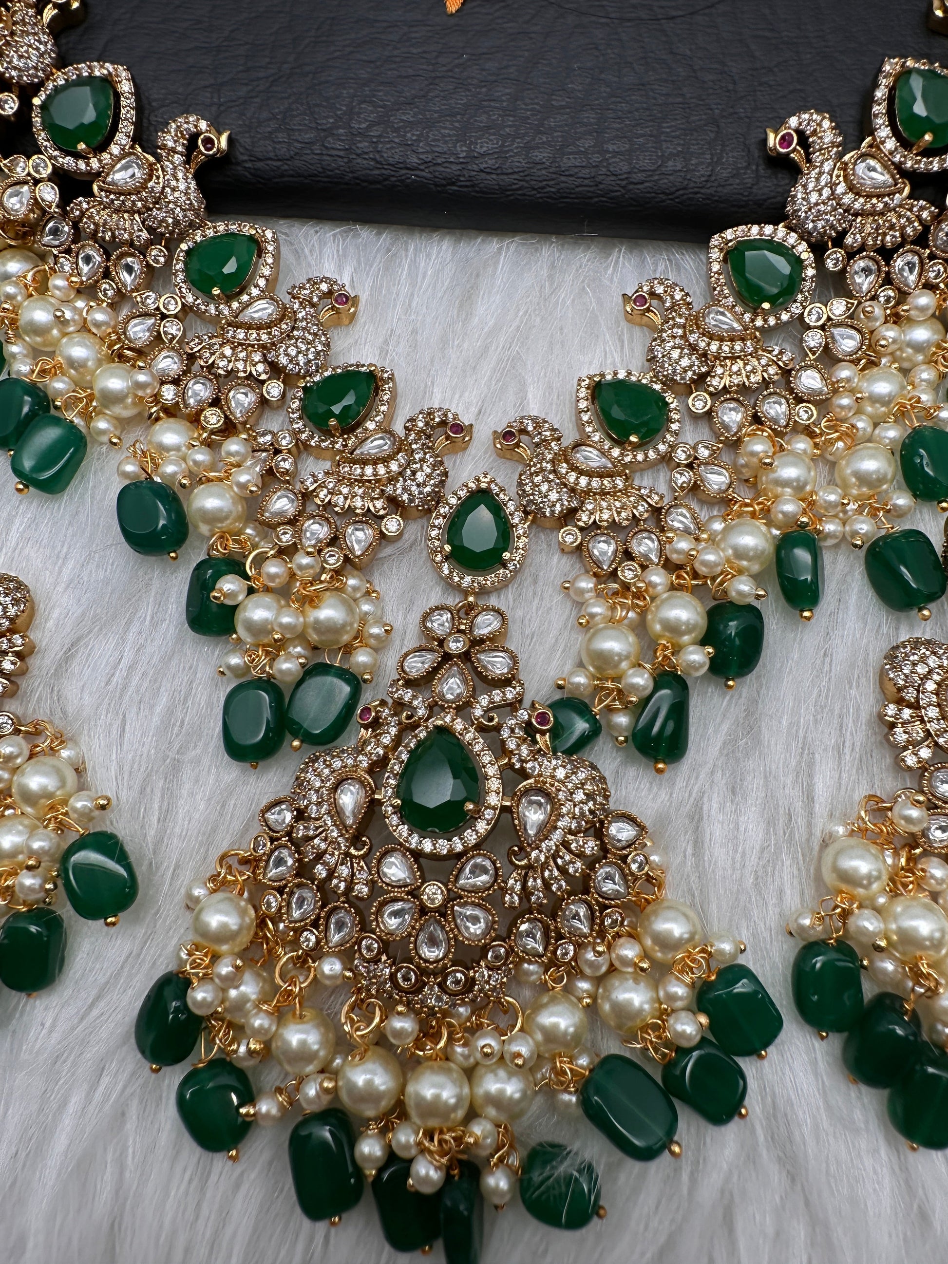 Peacock Color Stone Guttapusalu Short Necklace - Green