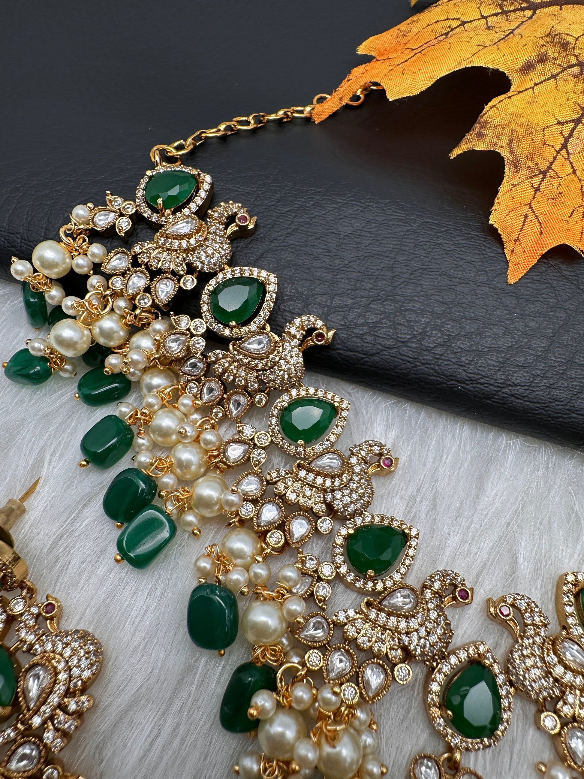 Peacock Color Stone Guttapusalu Short Necklace - Green