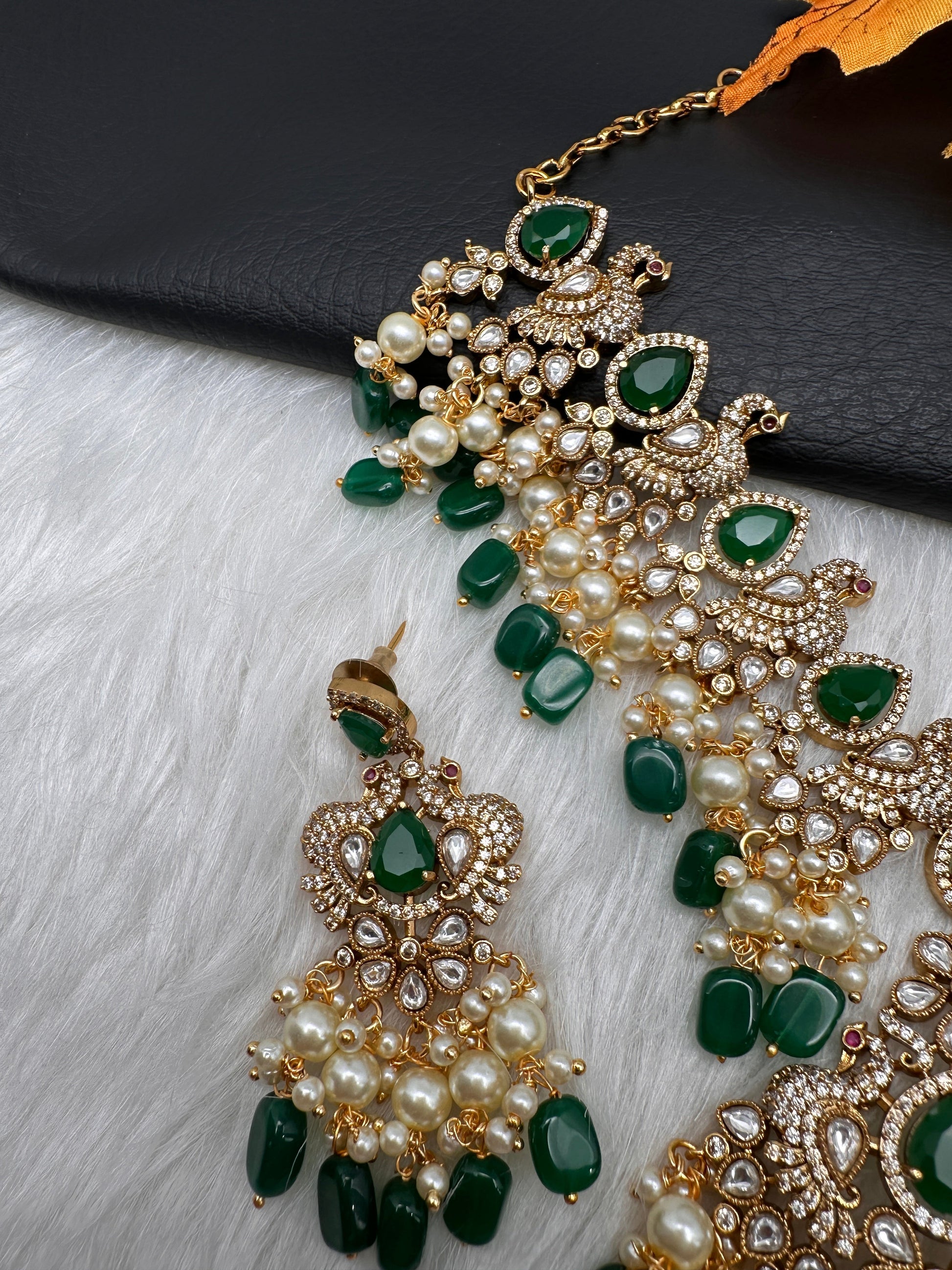 Peacock Color Stone Guttapusalu Short Necklace - Green