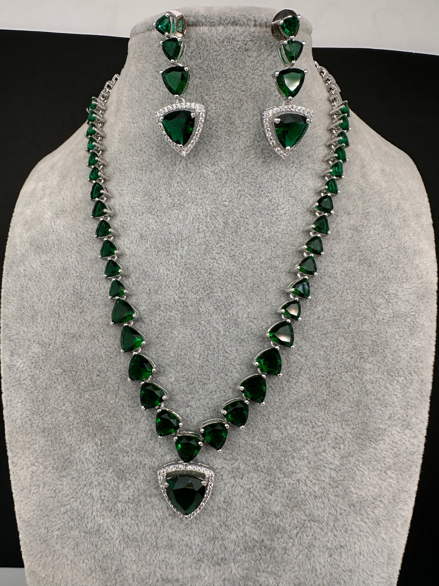 CZ AD Color Stone Dainty Short Necklace - Green