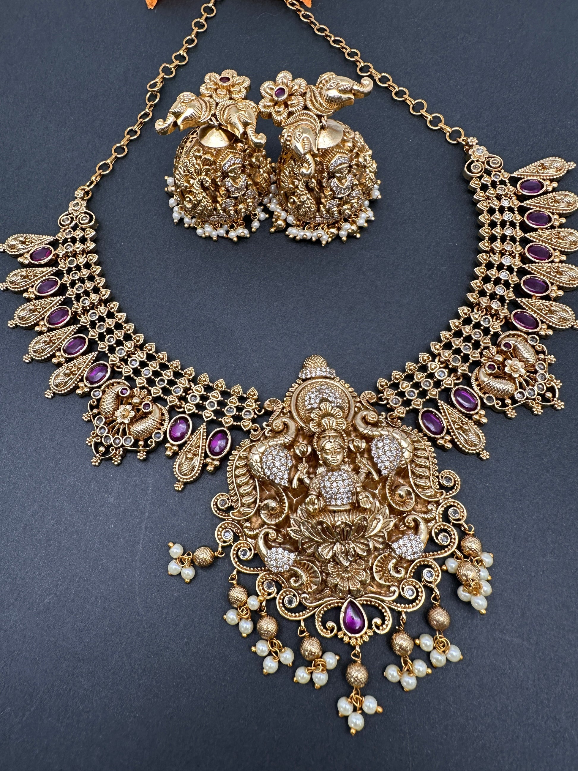 Matte Nakshi Goddess Lakshmi Short Necklace Jhumka - Red