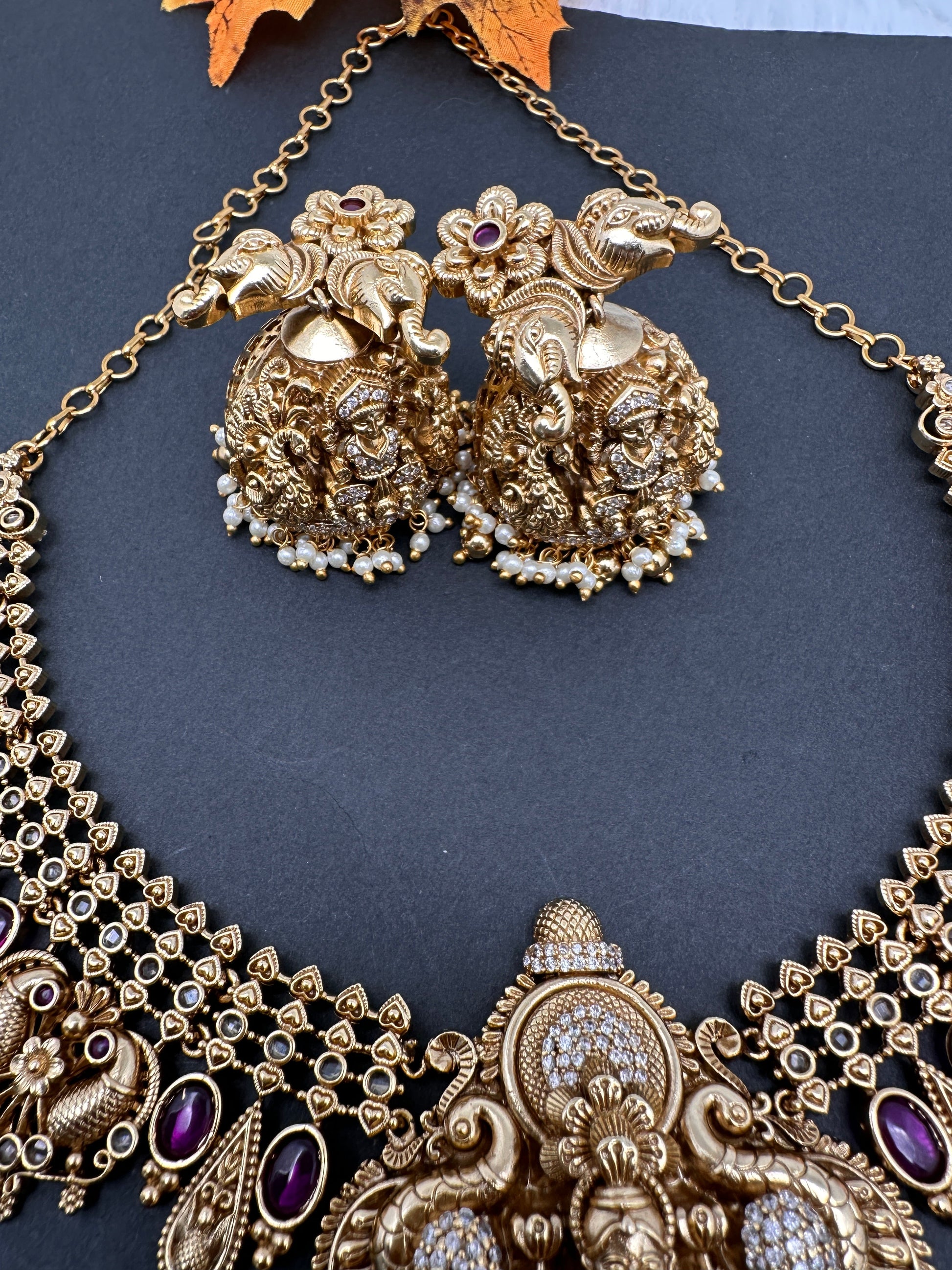 Matte Nakshi Goddess Lakshmi Short Necklace Jhumka - Red