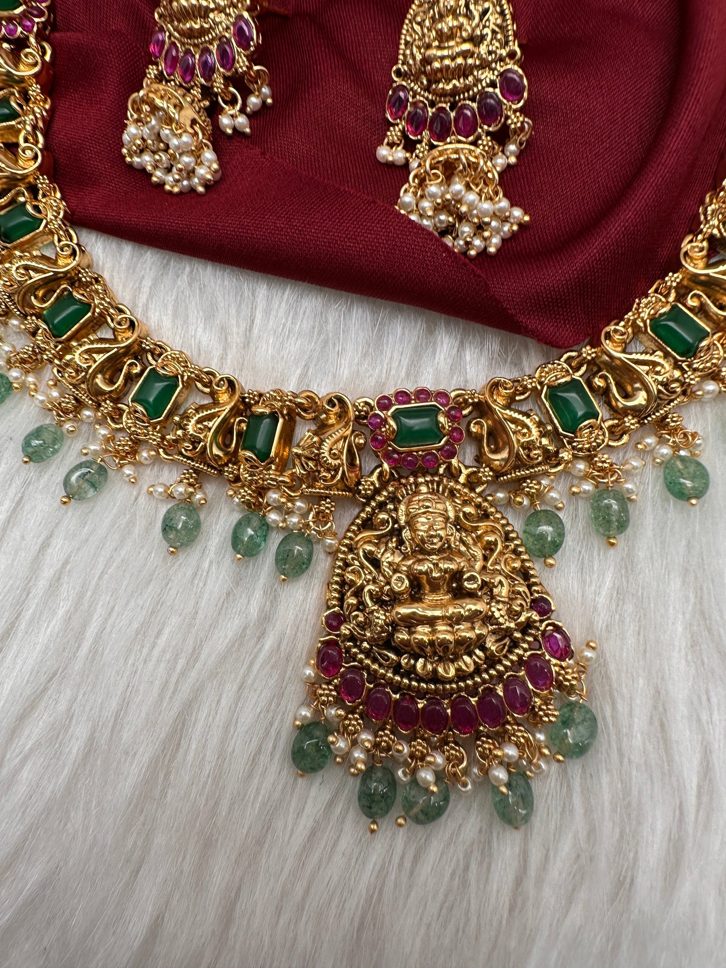 Matte Goddess Lakshmi Short Necklace Jhumka