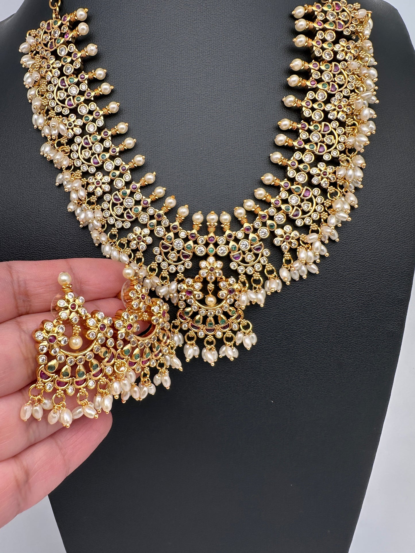 Matte Rice Pearls Guttapusalu Short Necklace