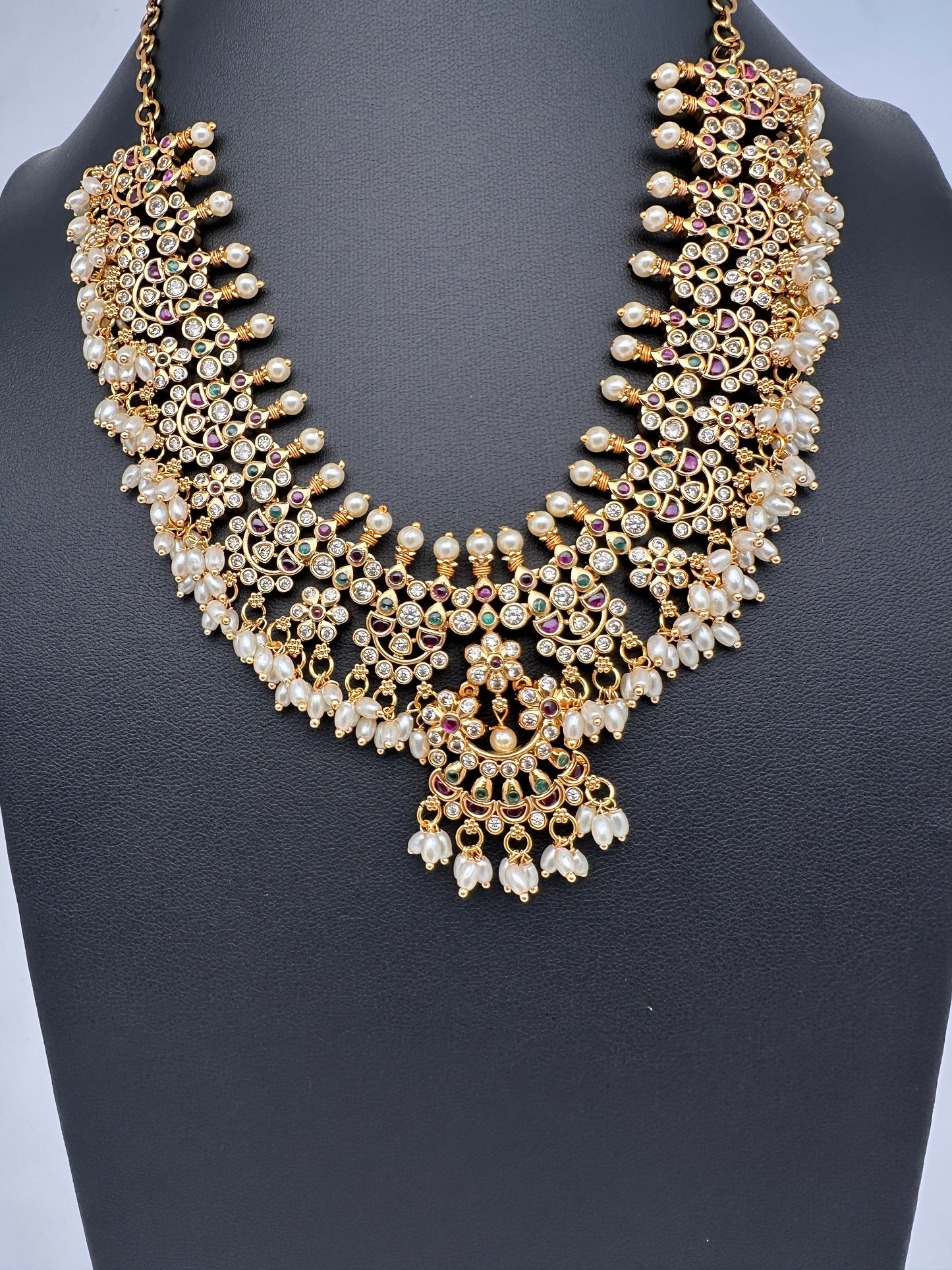 Matte Rice Pearls Guttapusalu Short Necklace