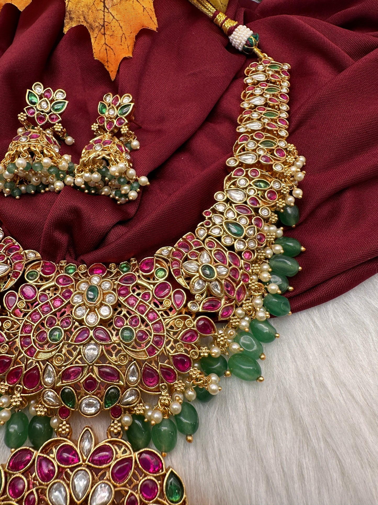 Potta Stone Emerald Pearls Ethnic Short Necklace