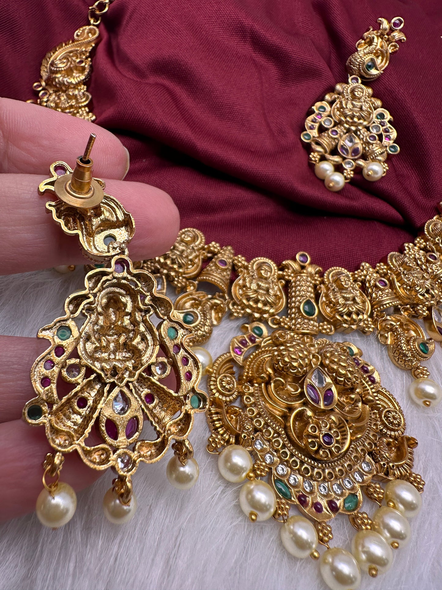 Matte Goddess Lakshmi Neckline Short Necklace