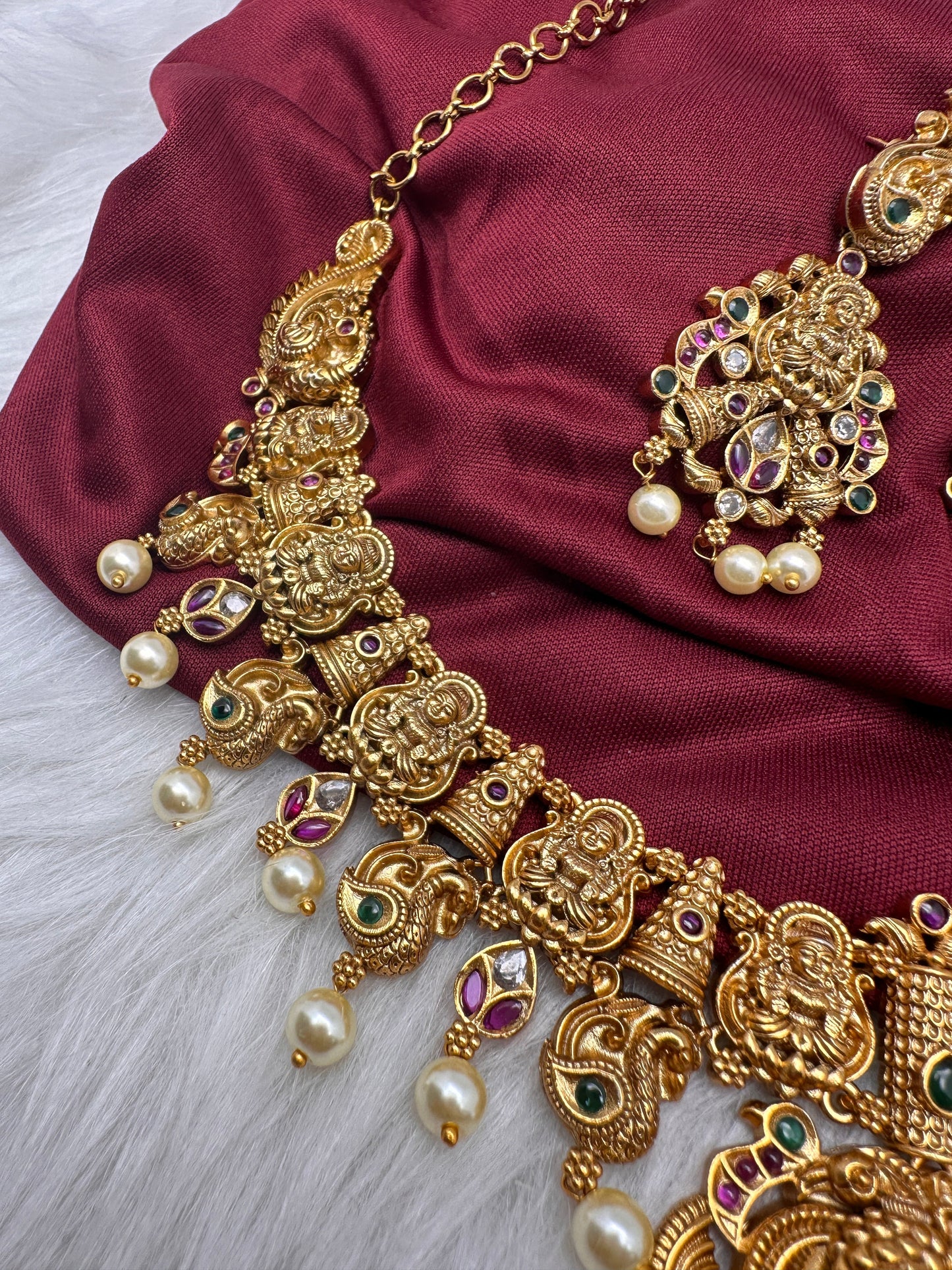 Matte Goddess Lakshmi Neckline Short Necklace
