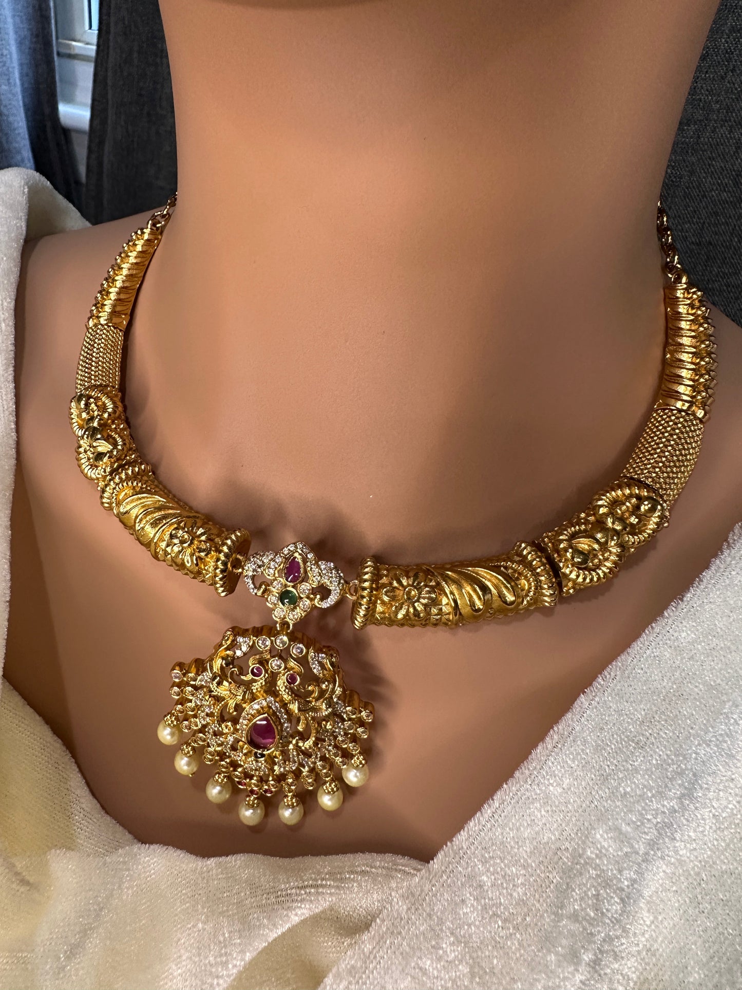 Matte Kempu CZ Kanthi Necklace