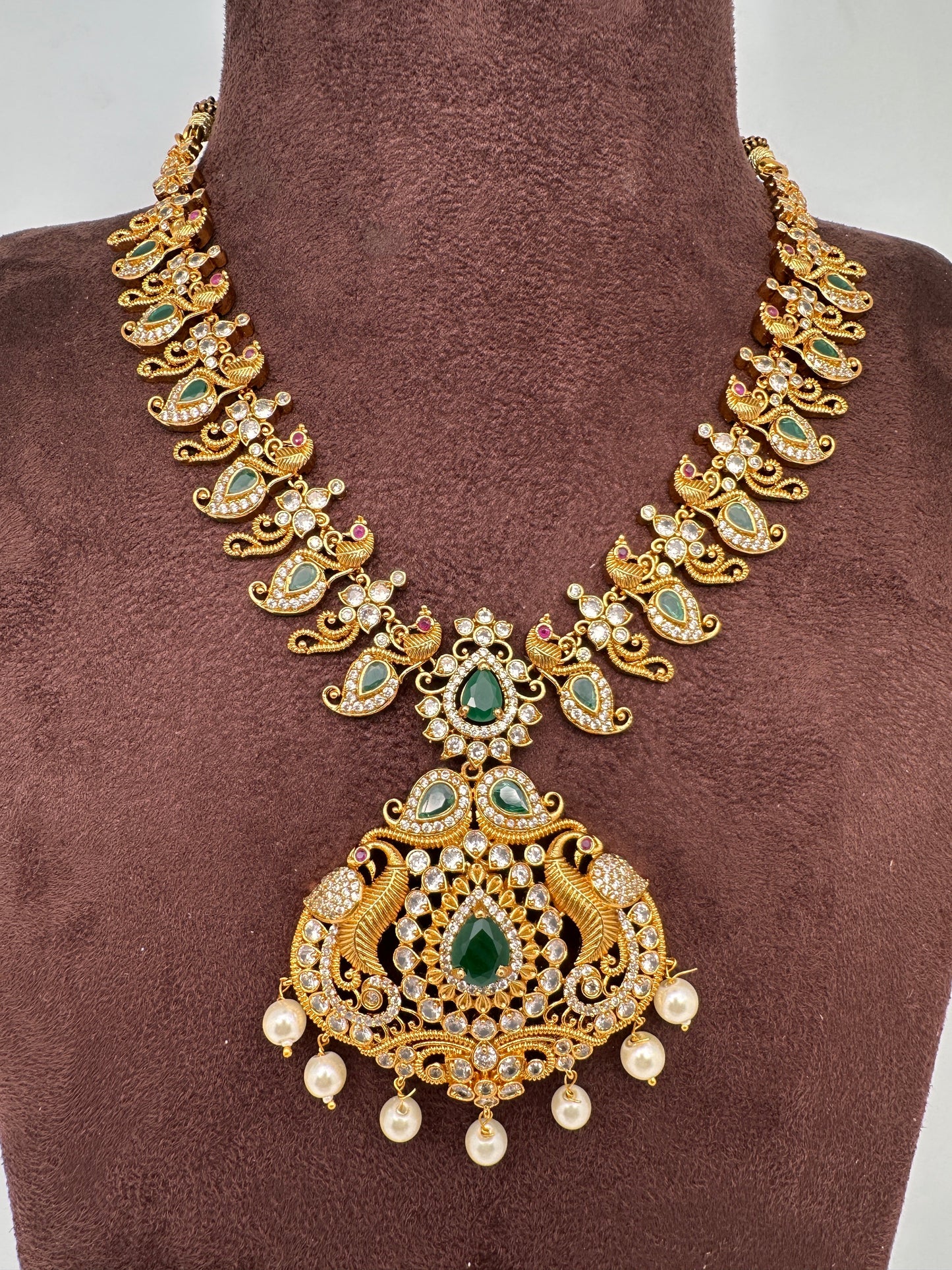 Matte Kempu CZ Mango Short Necklace