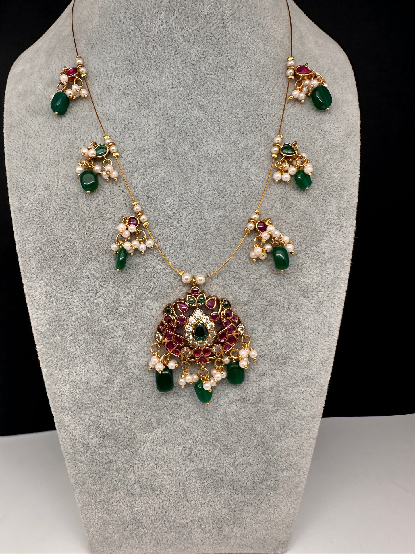 Kempu Dainty Invisible Short Necklace