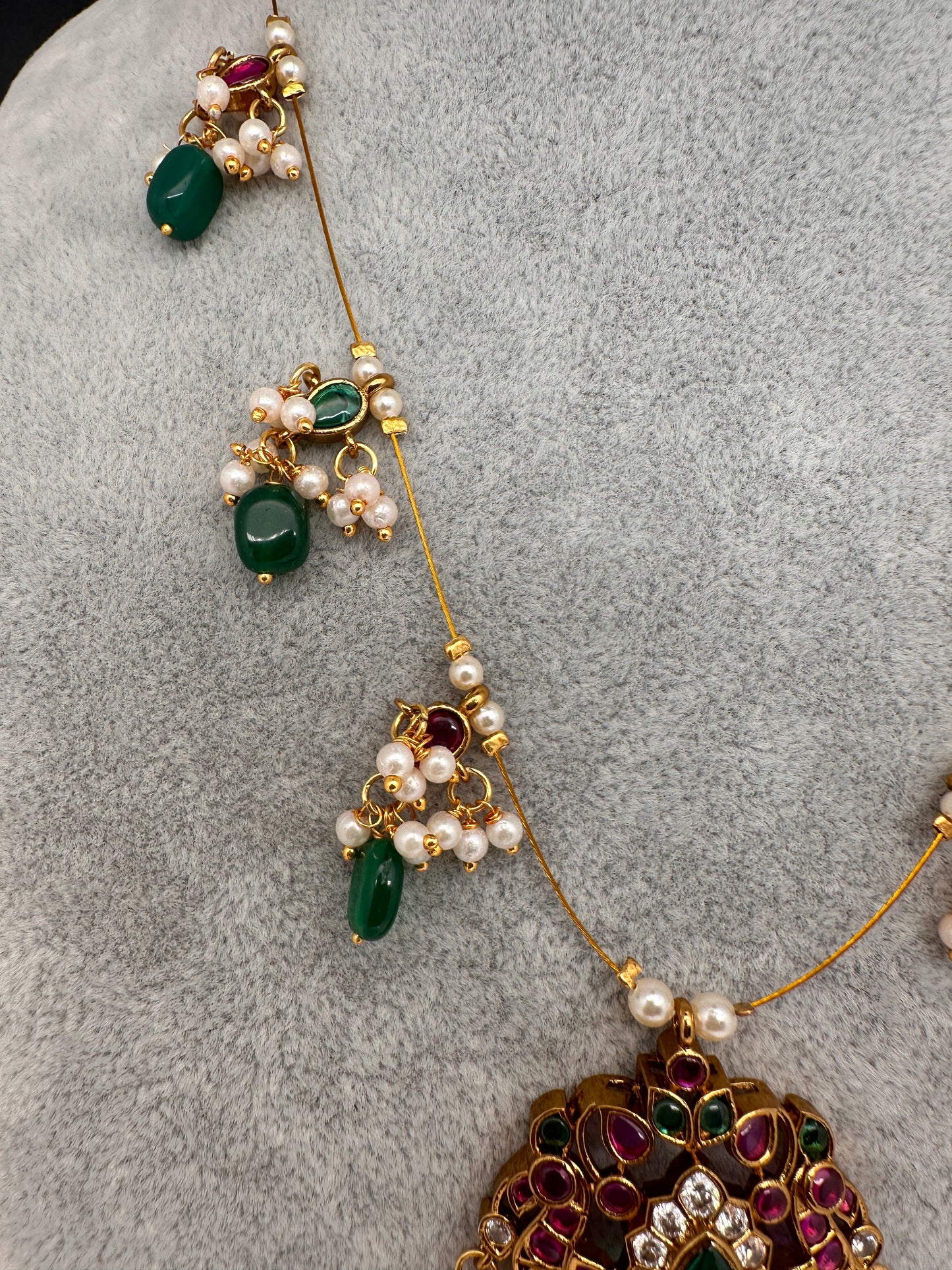 Kempu Dainty Invisible Short Necklace