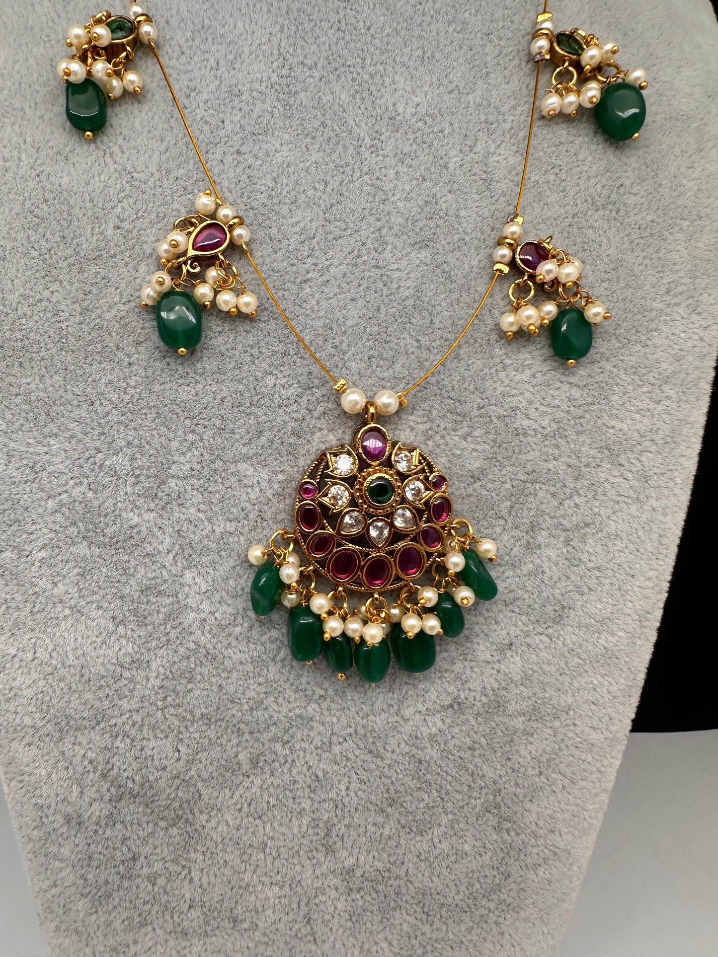 Kempu Dainty Invisible Short Necklace