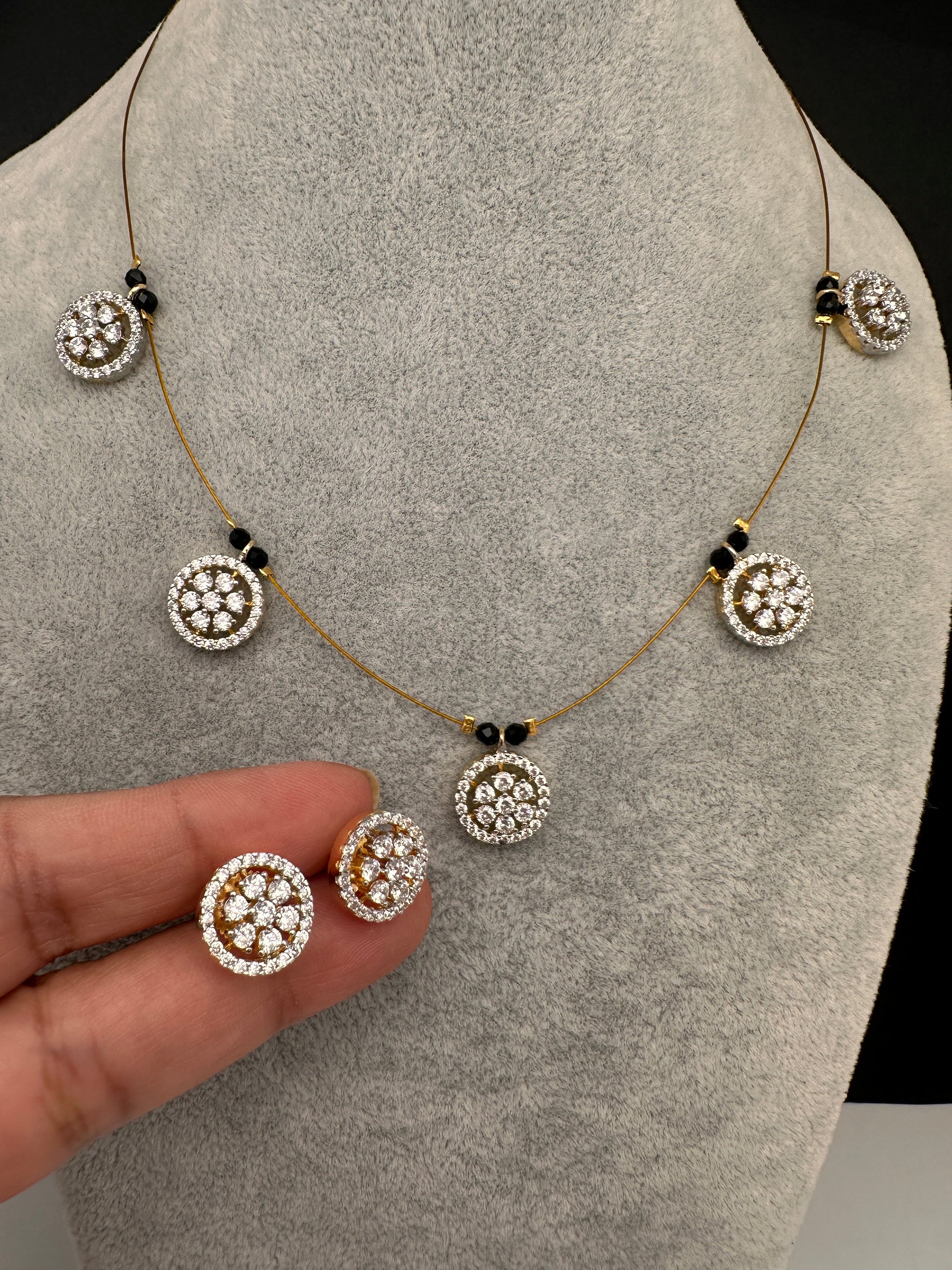 AD Dainty Invisible Short Necklace