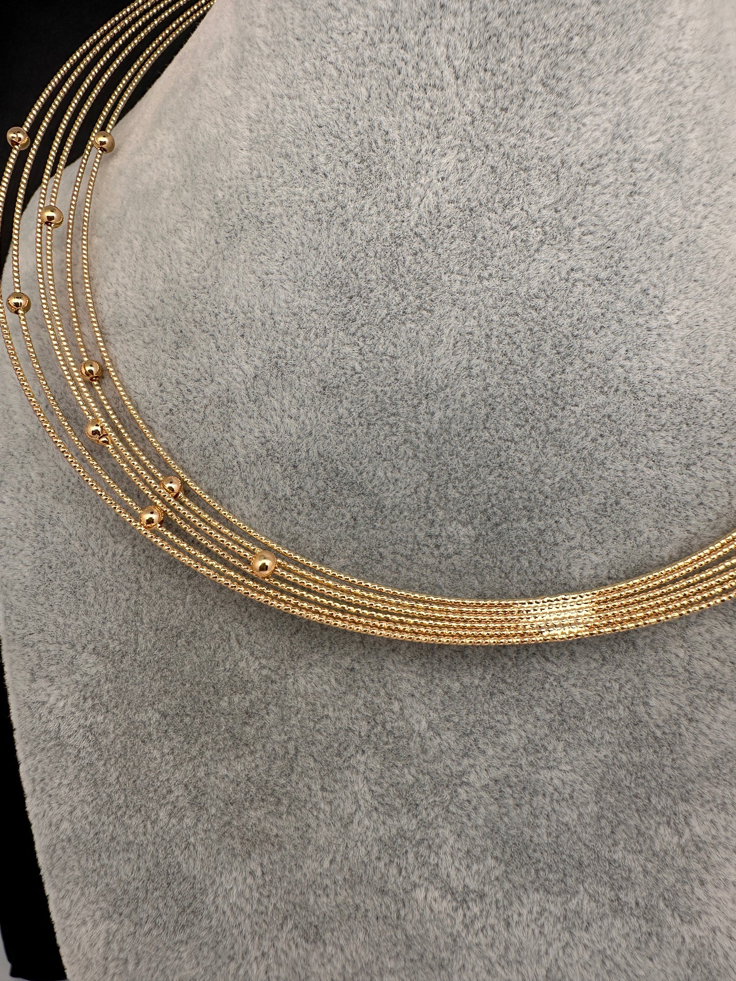 Haslli Dainty Short Necklace