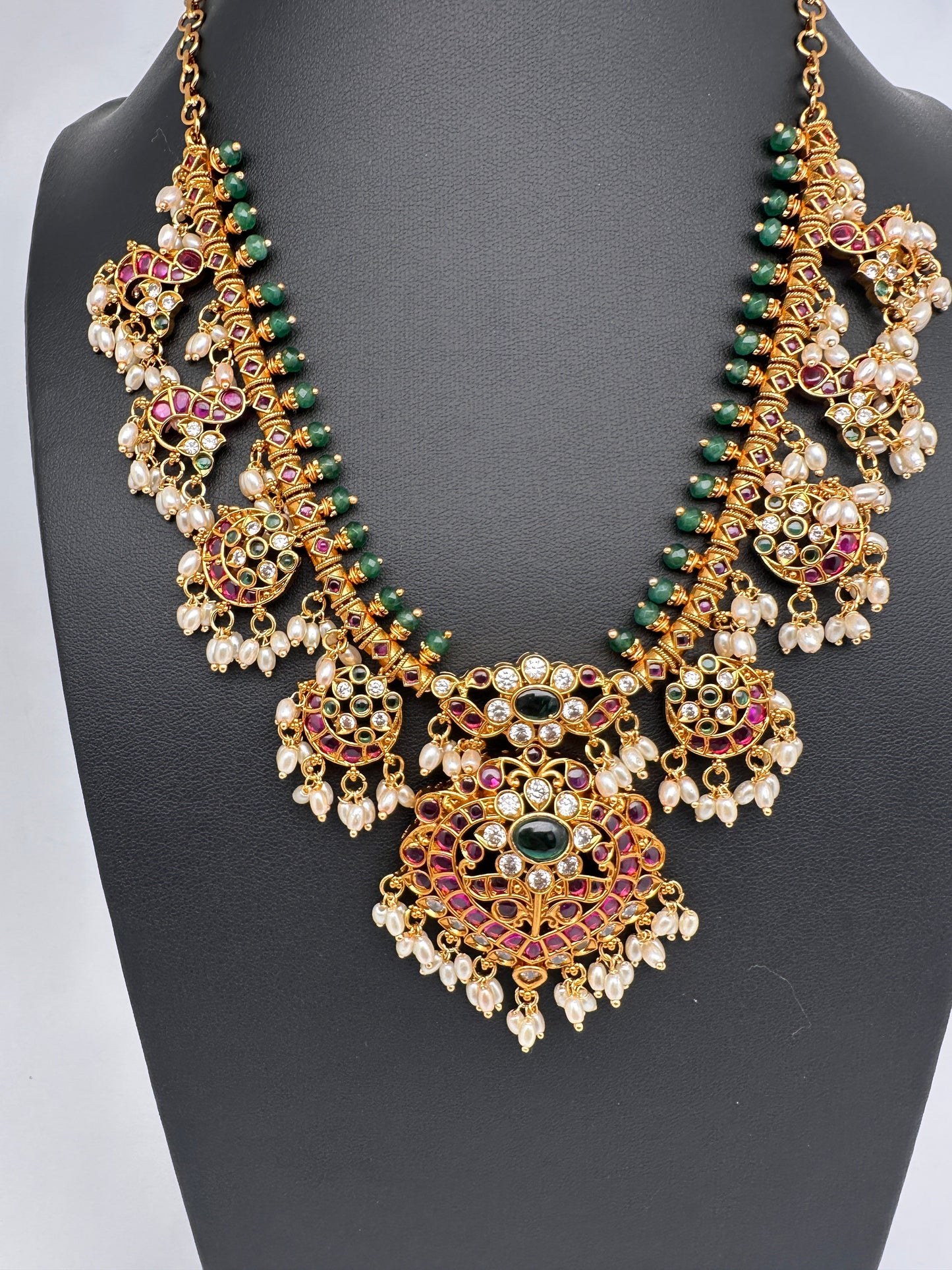 Kempu Rice Pearls Short Guttapusalu Necklace