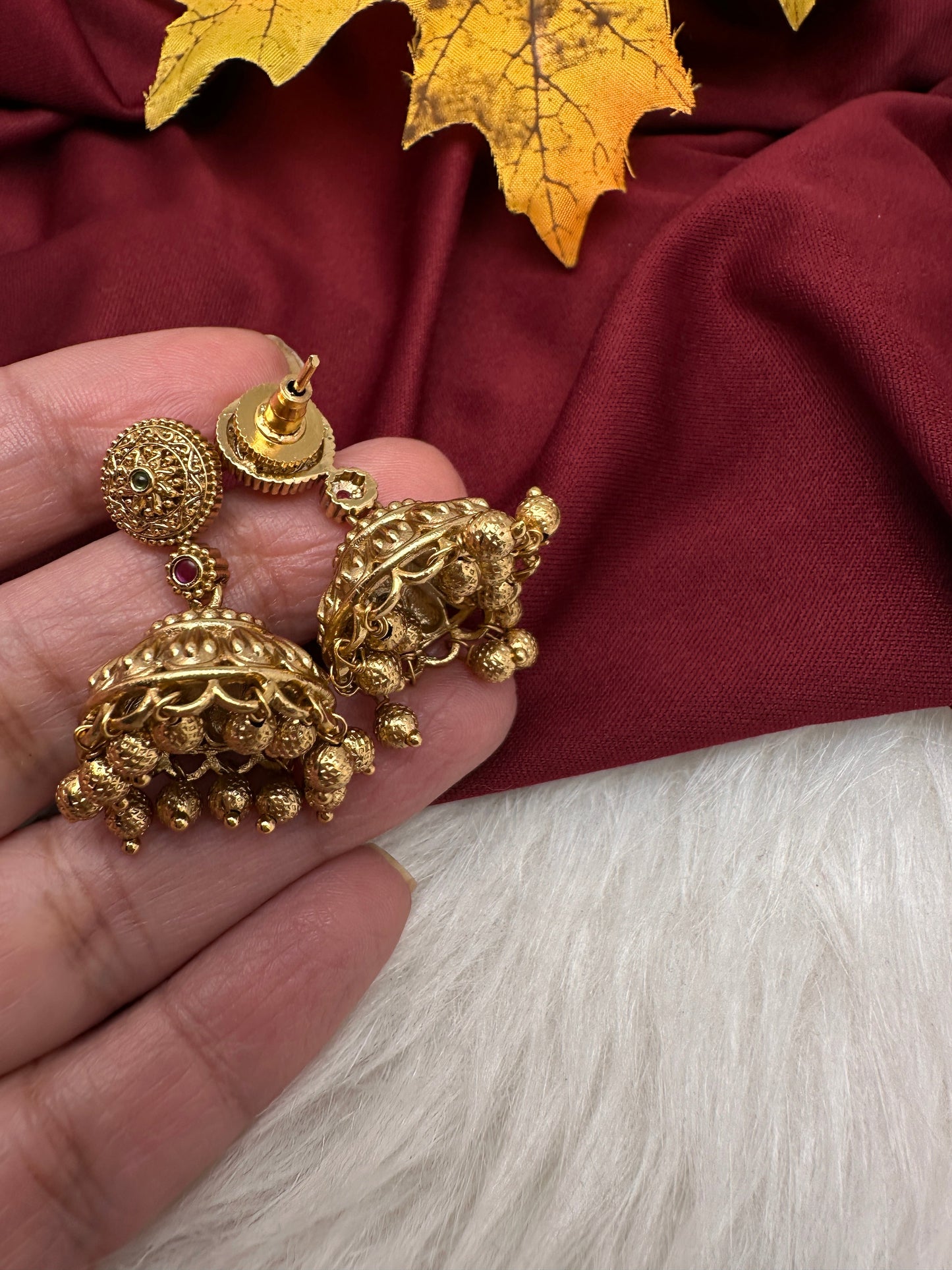 Matte Kemp Short Necklace with Jhumka