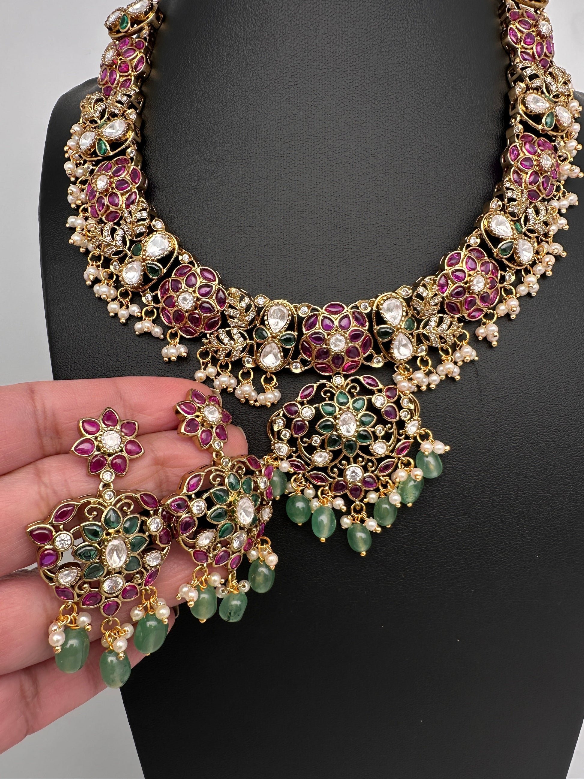 Matte Kemp Color Stone Short Necklace - Green