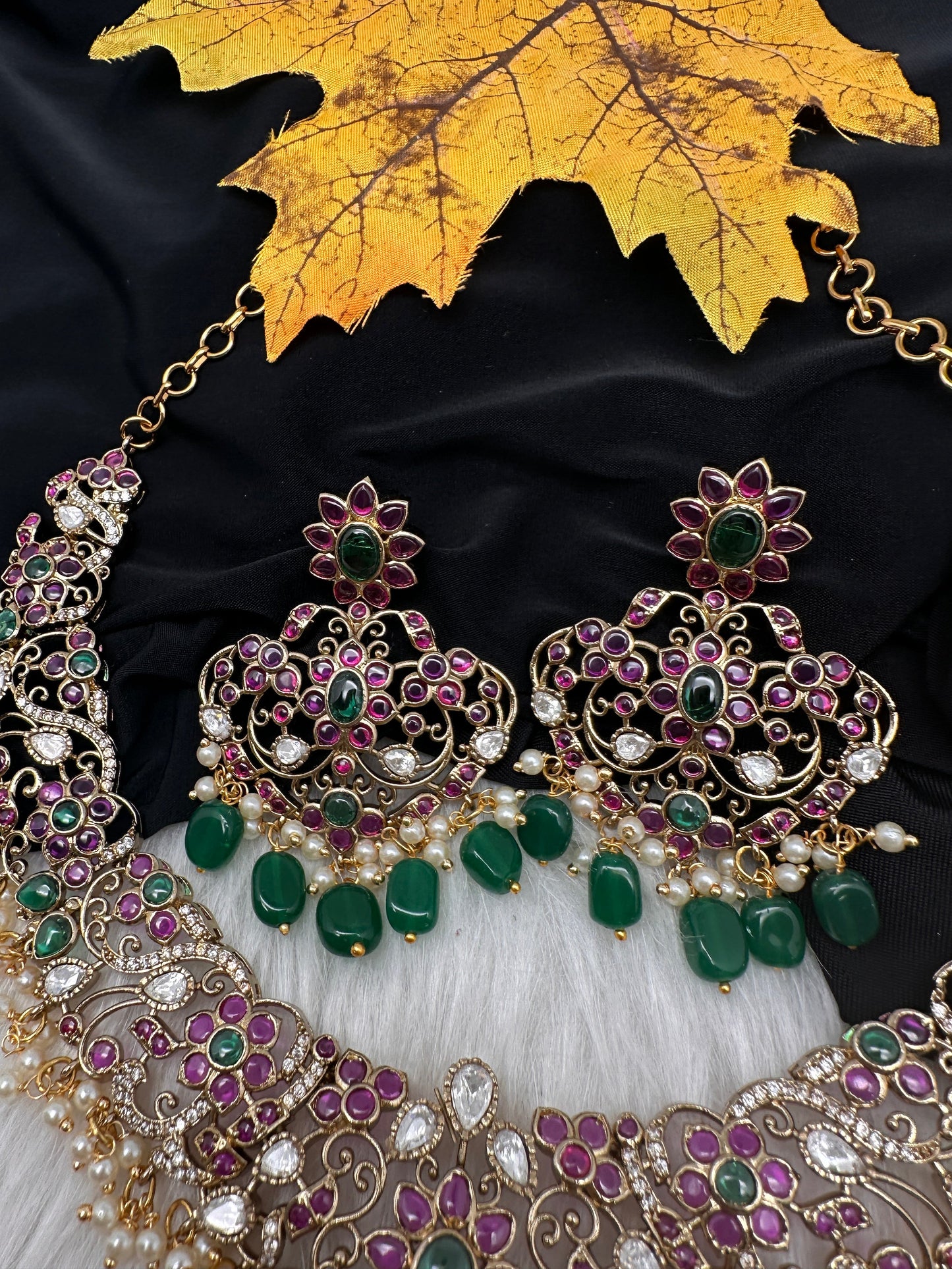 Matte Kemp Color Stone Short Necklace - Multi