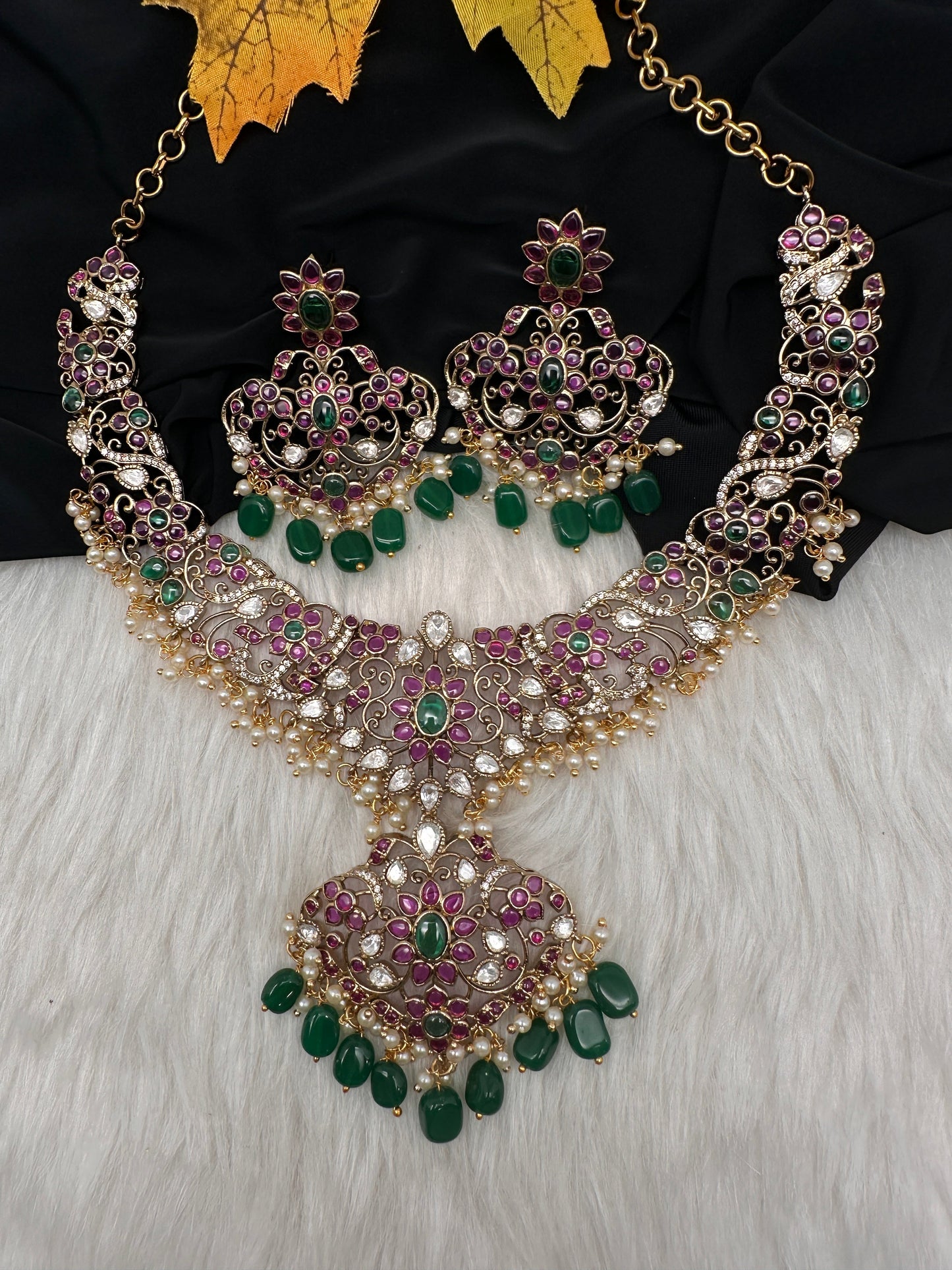 Matte Kemp Color Stone Short Necklace - Multi