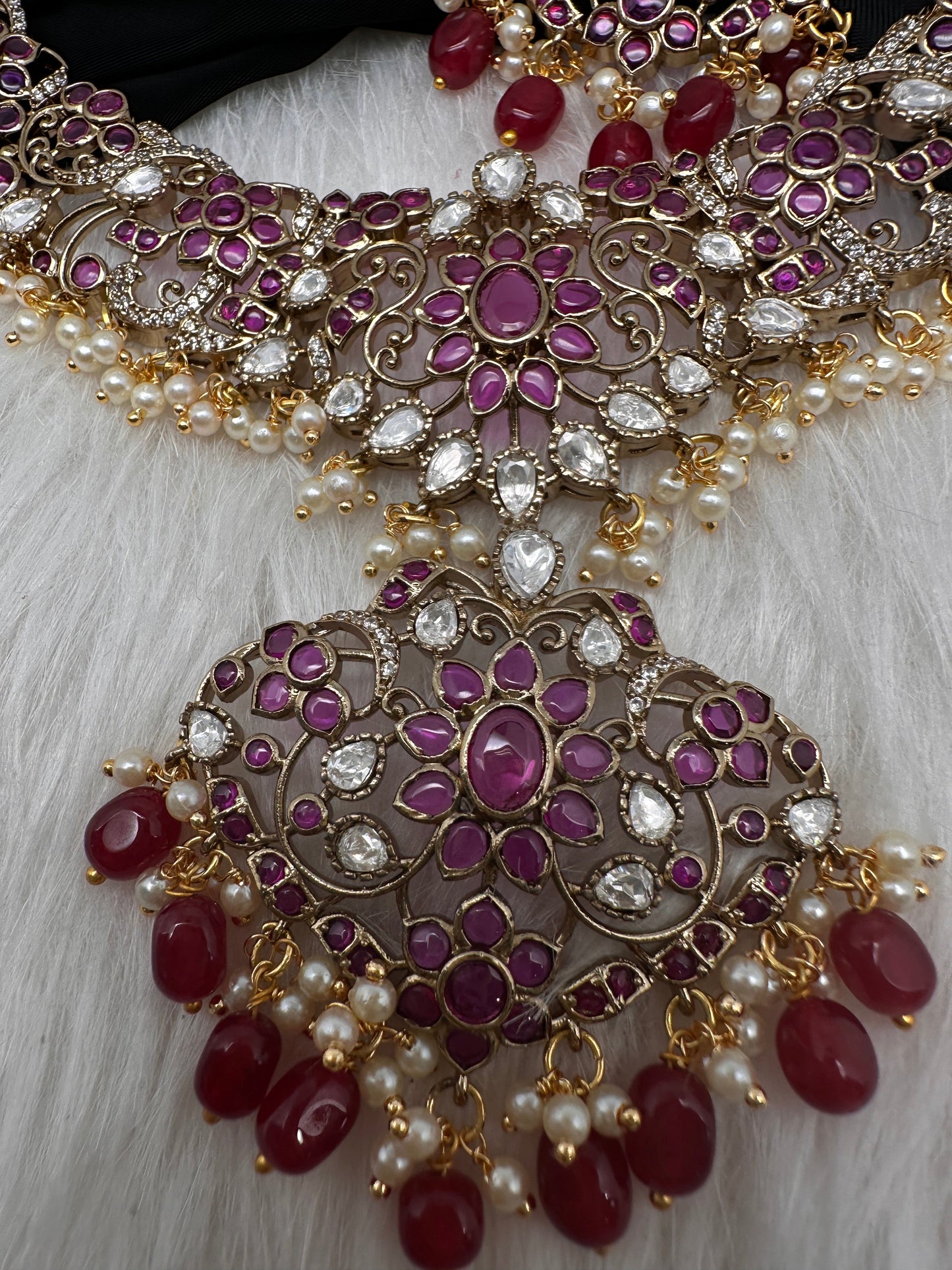 Matte Kemp Color Stone Short Necklace - Red