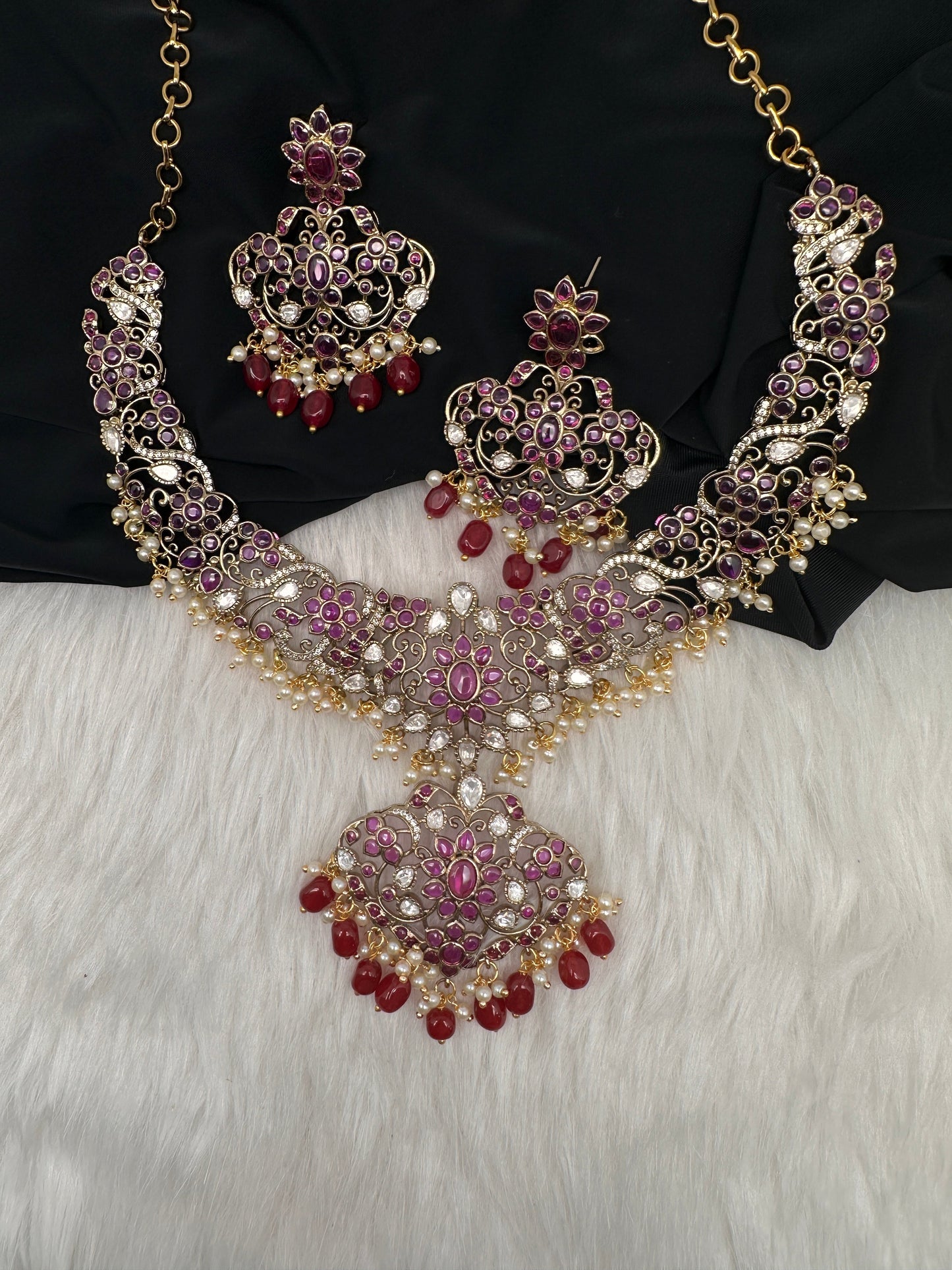 Matte Kemp Color Stone Short Necklace - Red