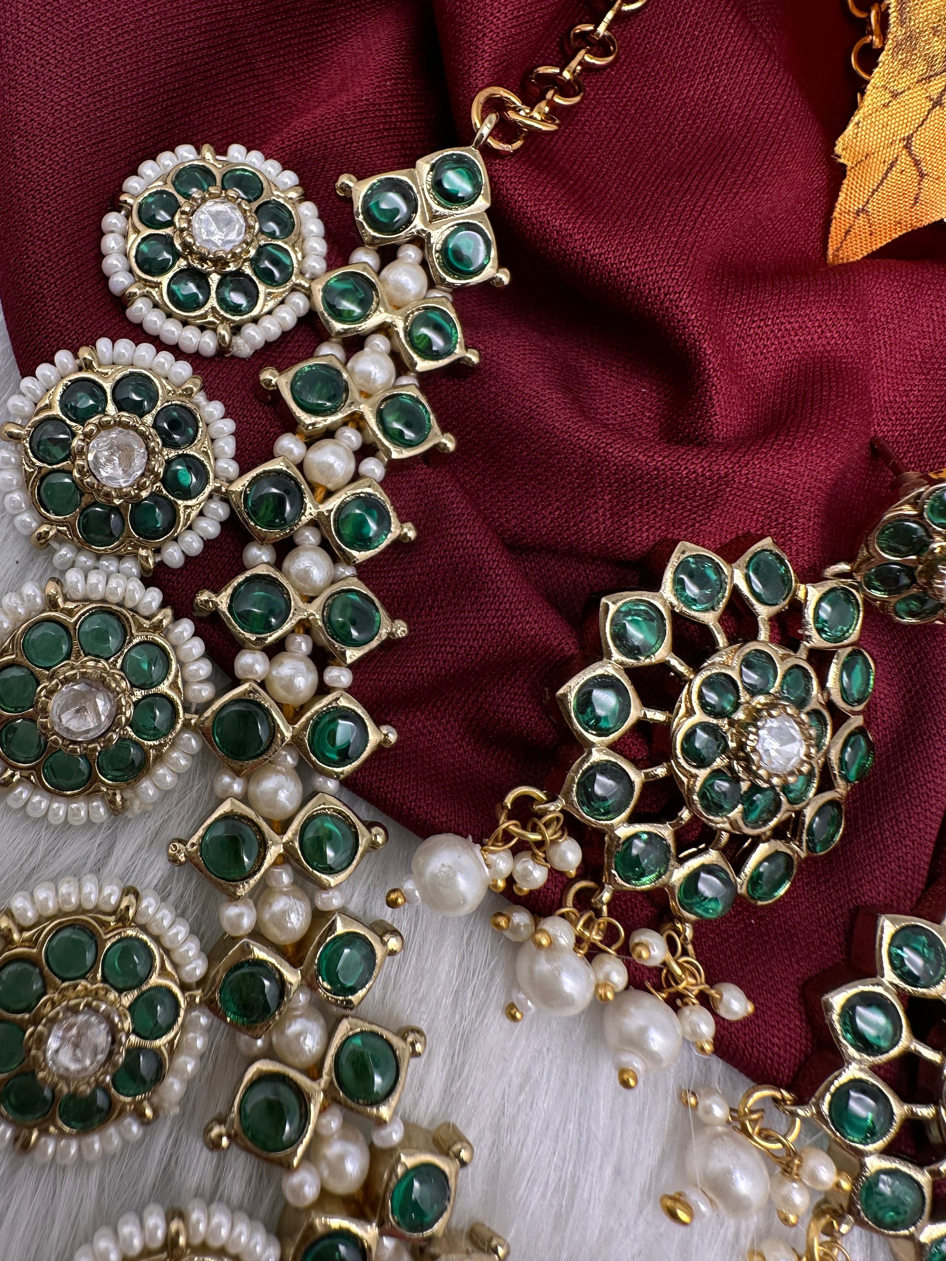 Matte Kemp Color Stone Short Necklace - Green