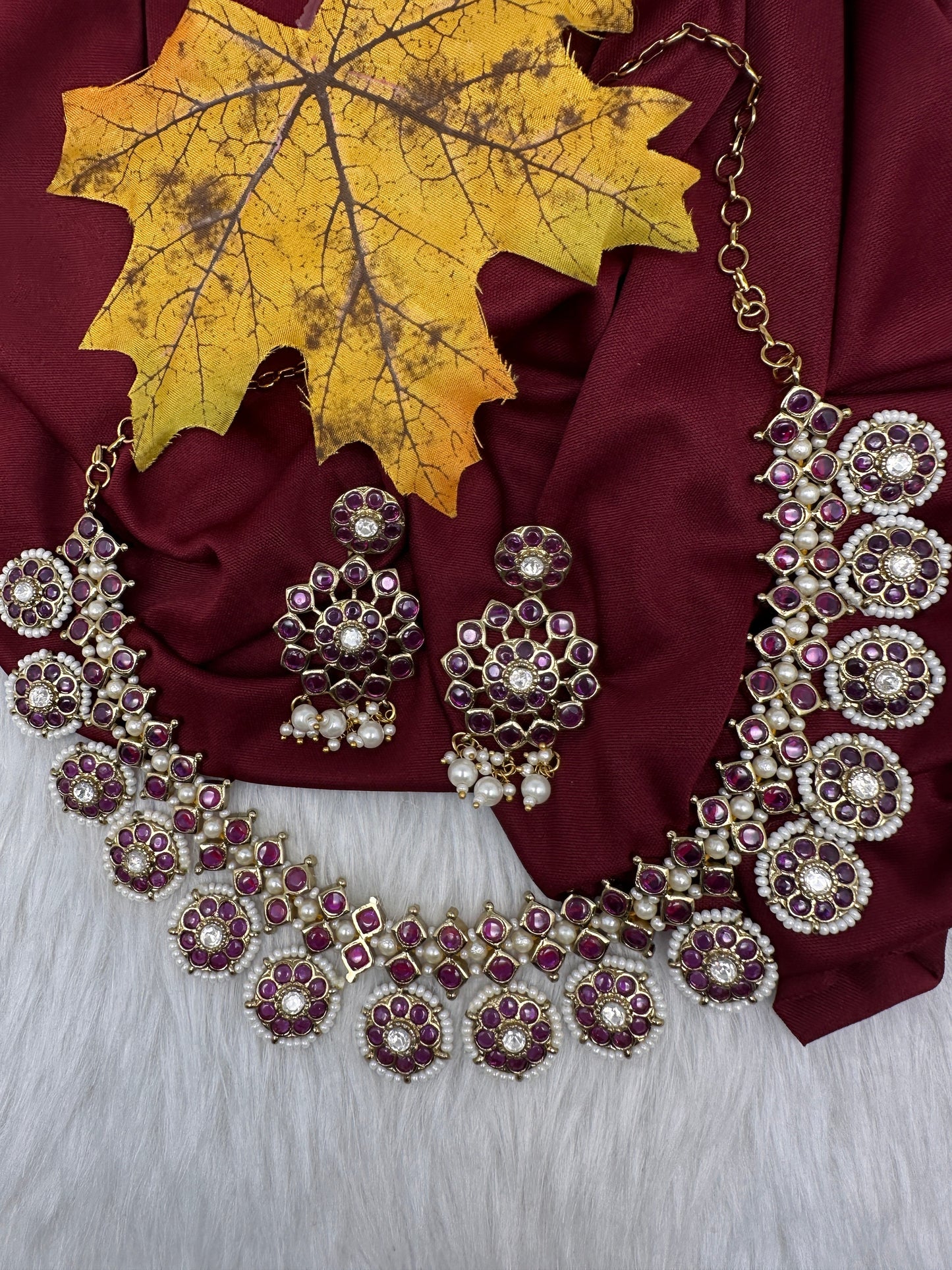 Matte Kemp Color Stone Short Necklace - Red