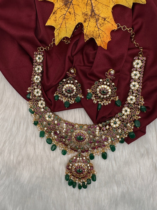 Matte Kemp Traditional Short Necklace